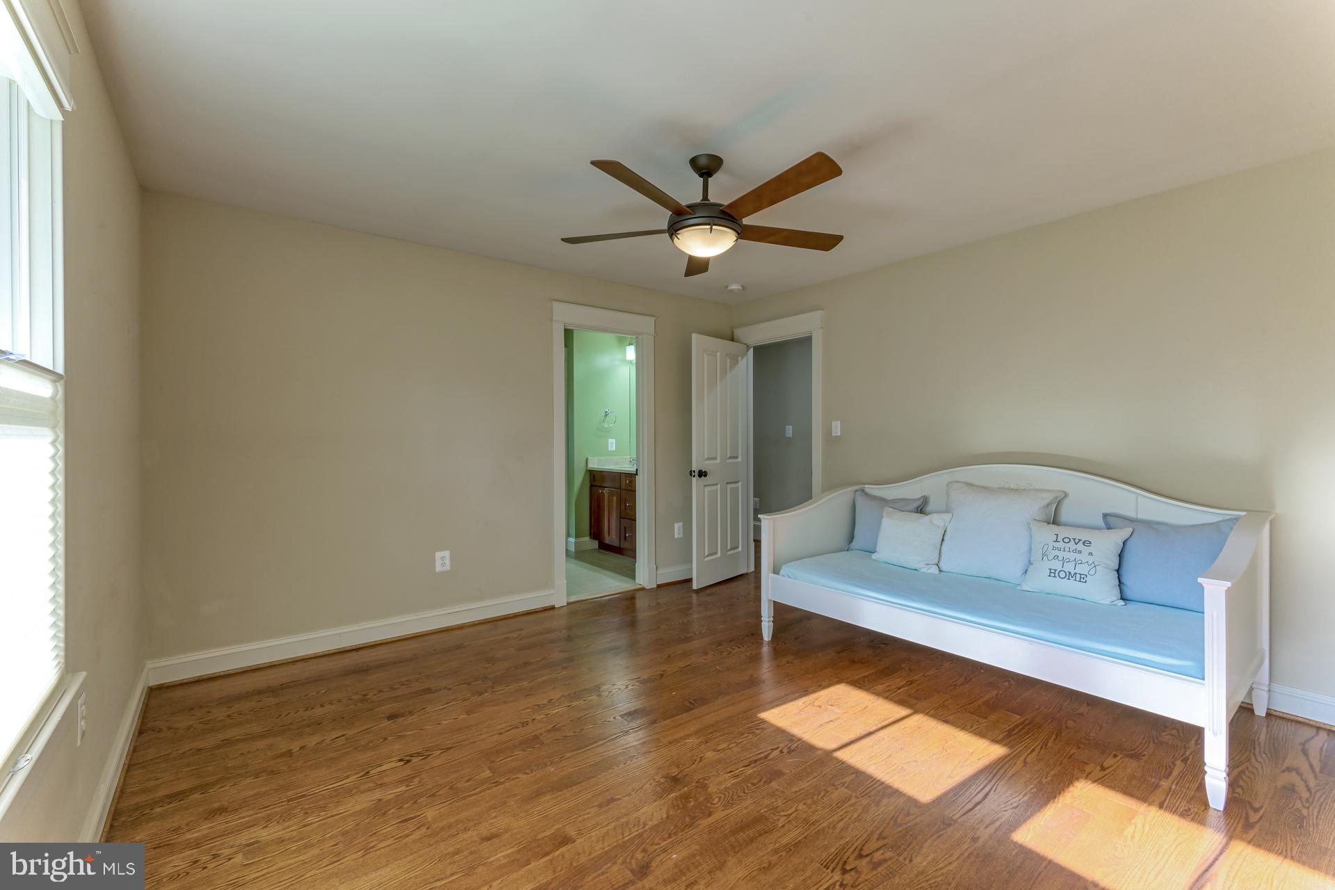 Real estate listing preview #48