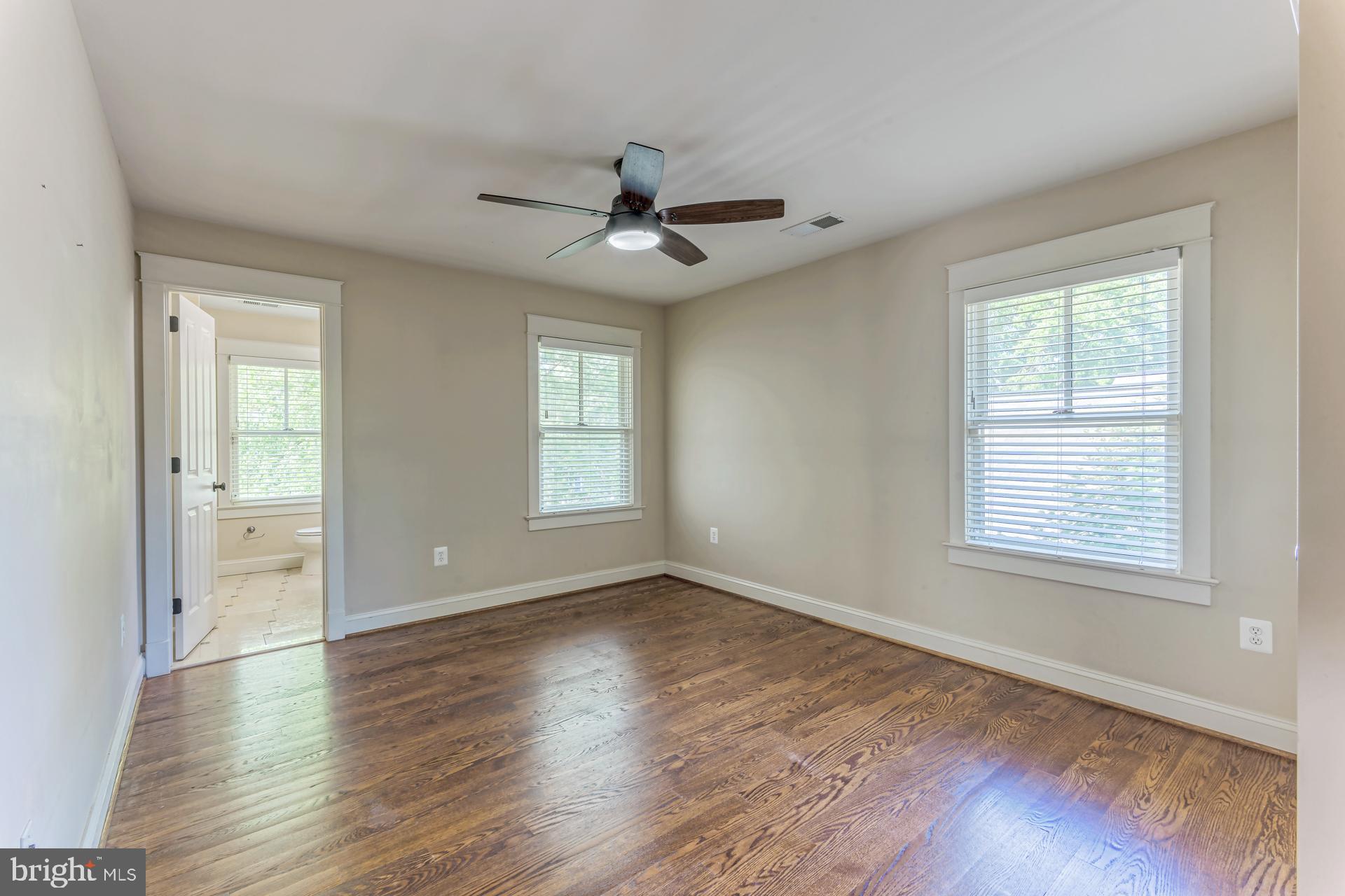 Real estate listing preview #54