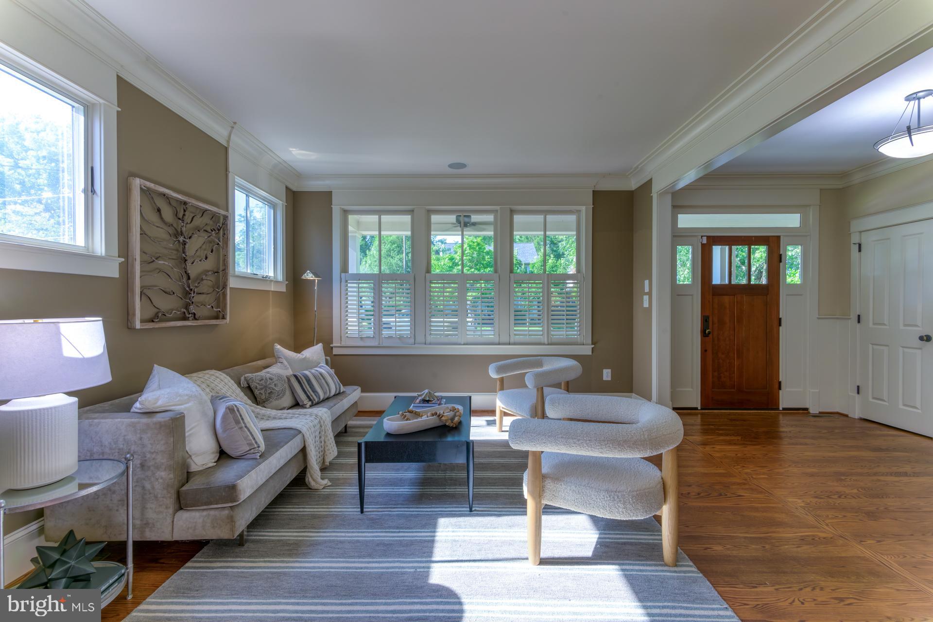 Real estate listing preview #5