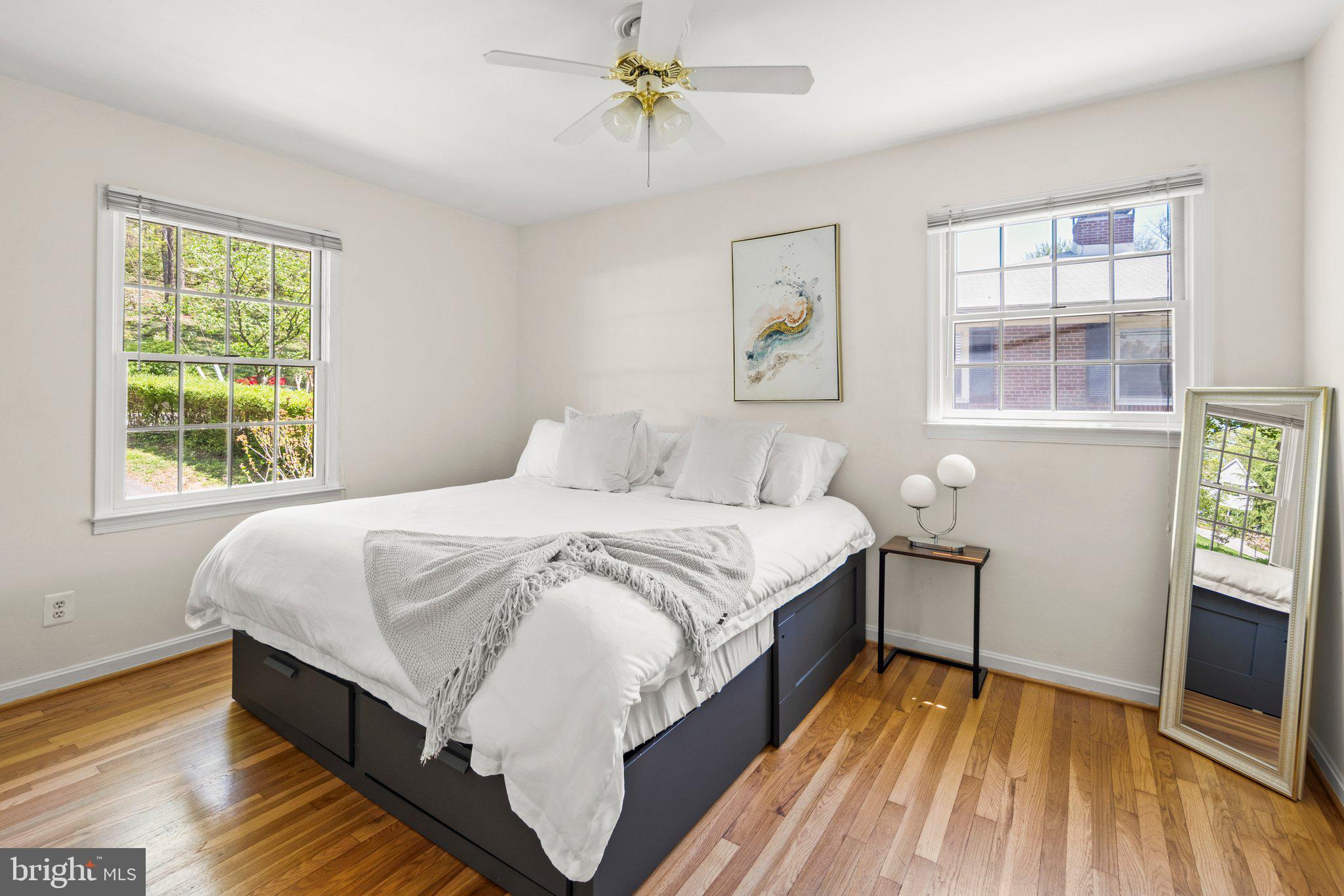 Real estate listing preview #24