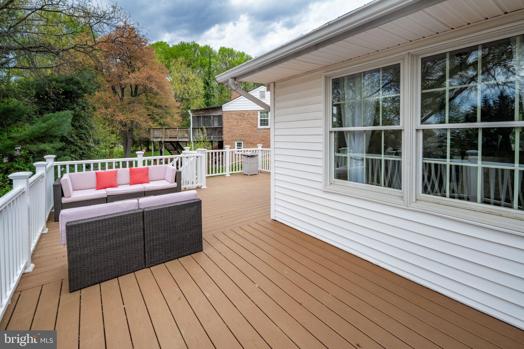 Real estate listing preview #16