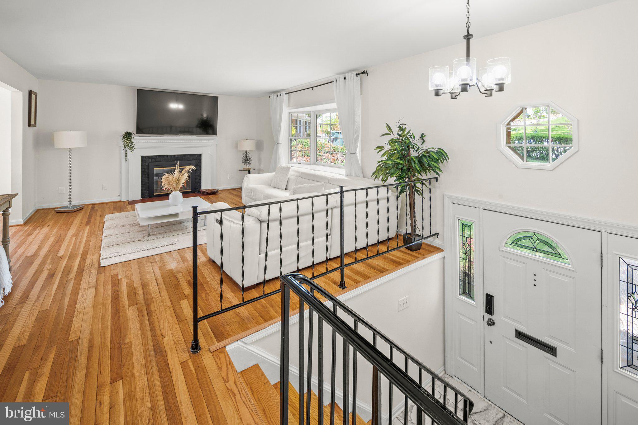 Real estate listing preview #3