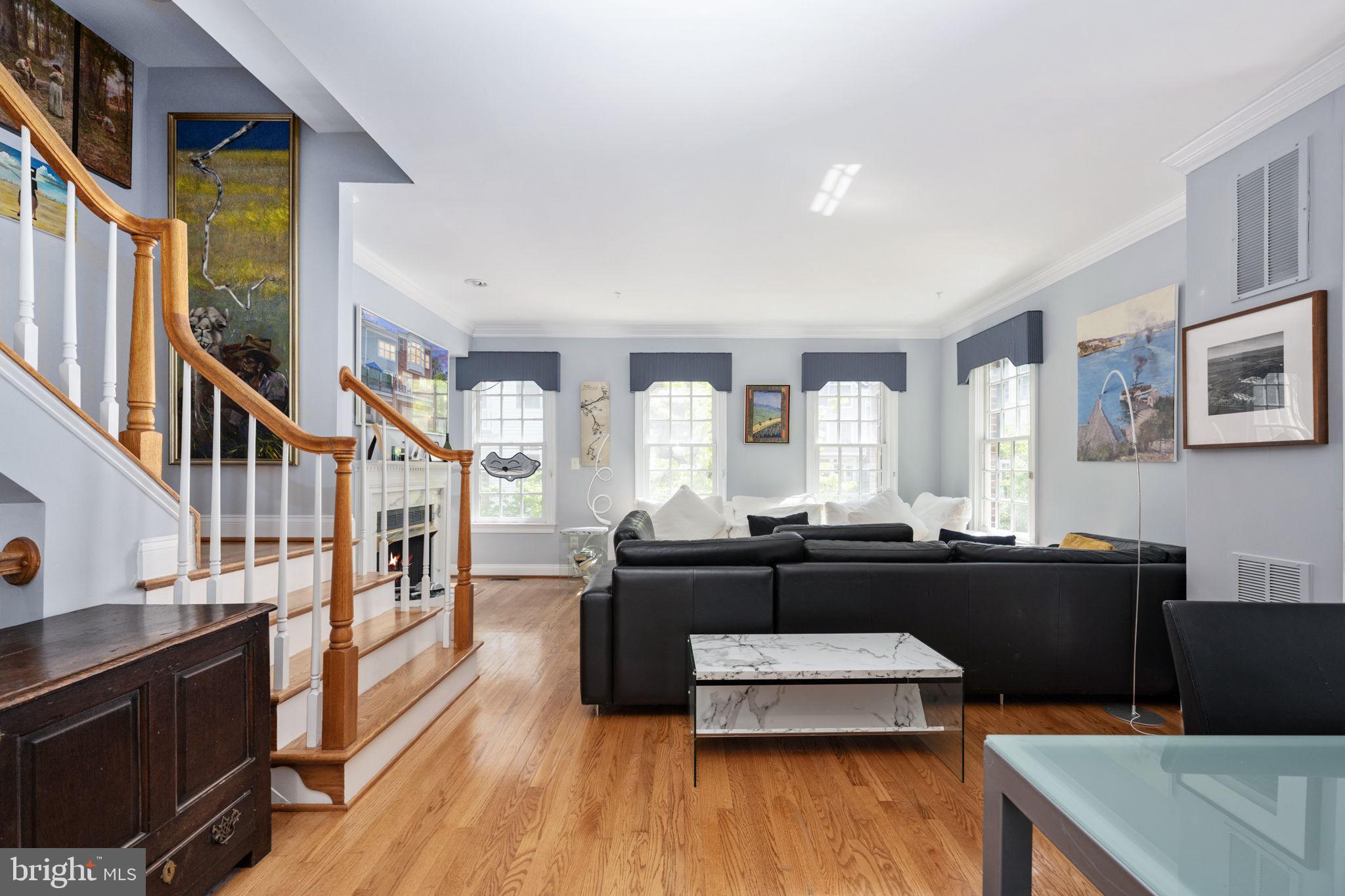 Real estate listing preview #13