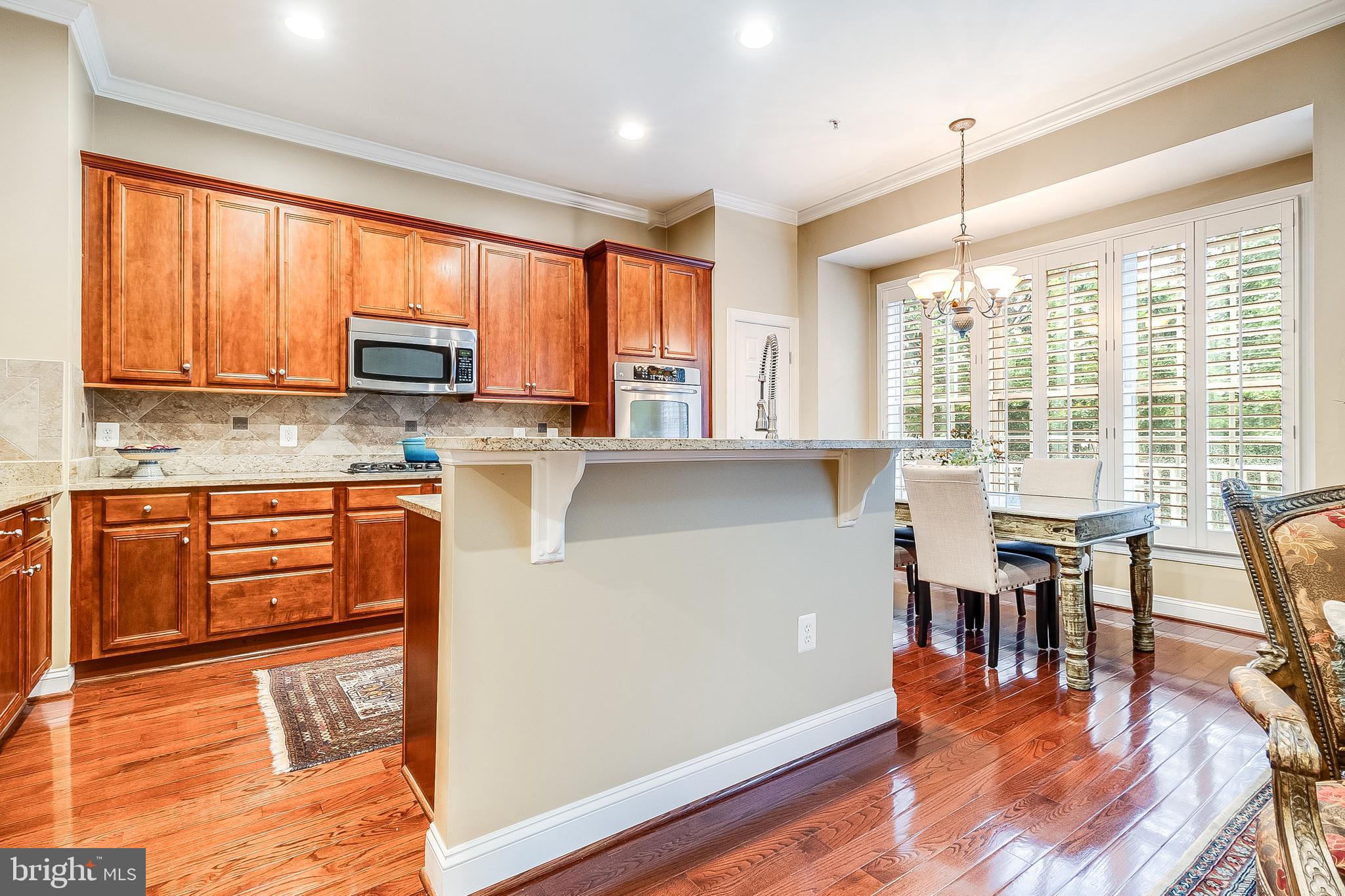 Real estate listing preview #9