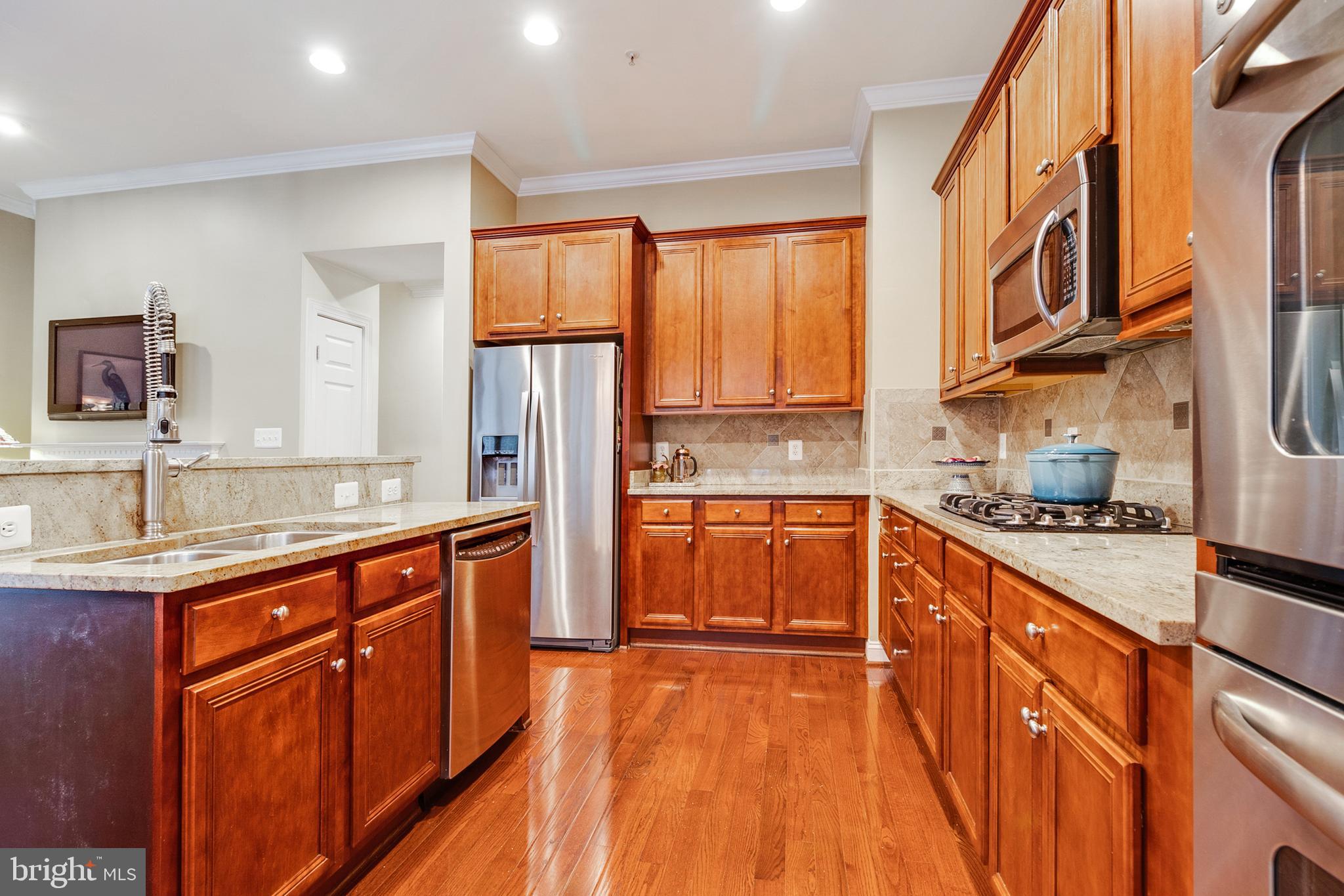 Real estate listing preview #10