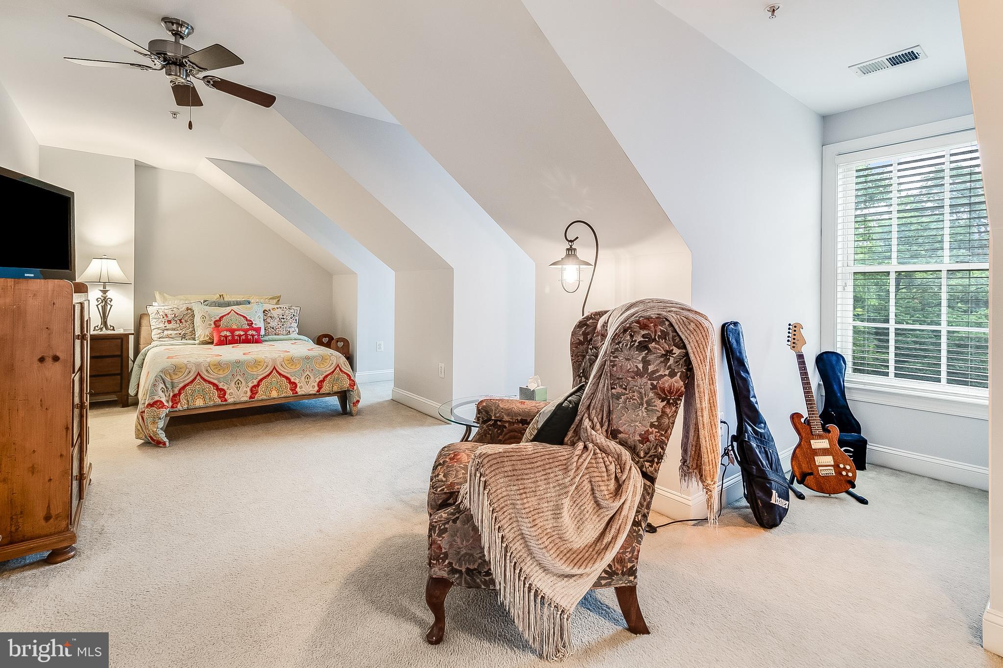 Real estate listing preview #28