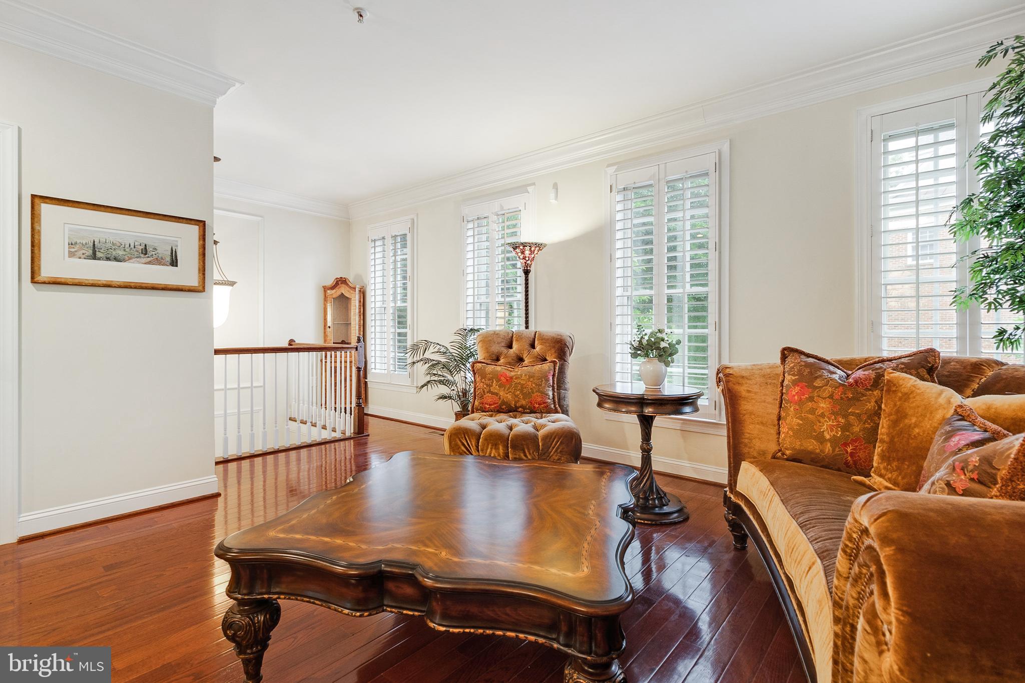 Real estate listing preview #7