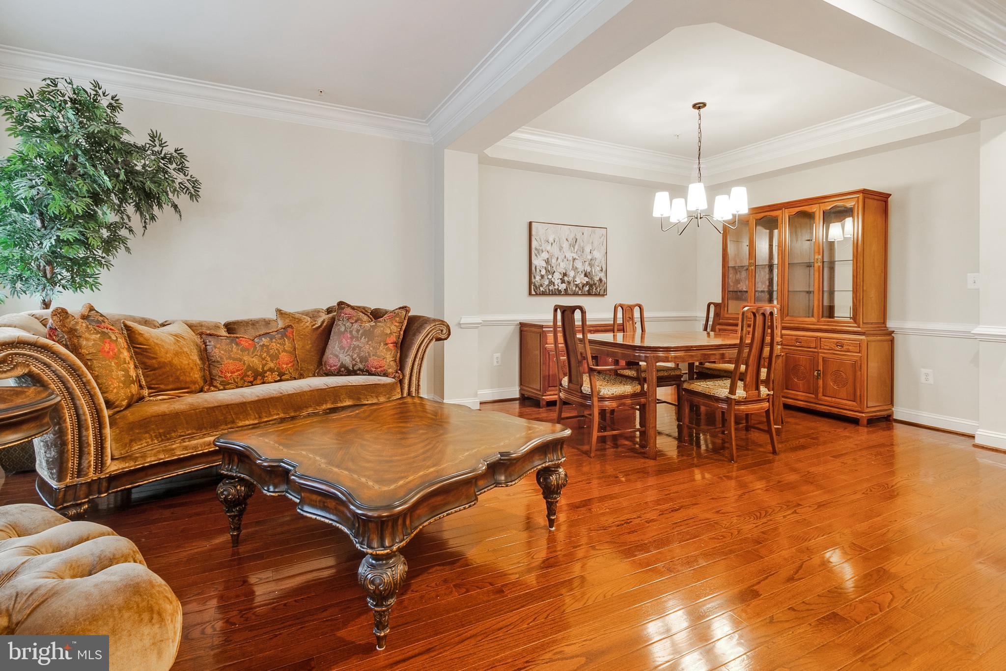 Real estate listing preview #5