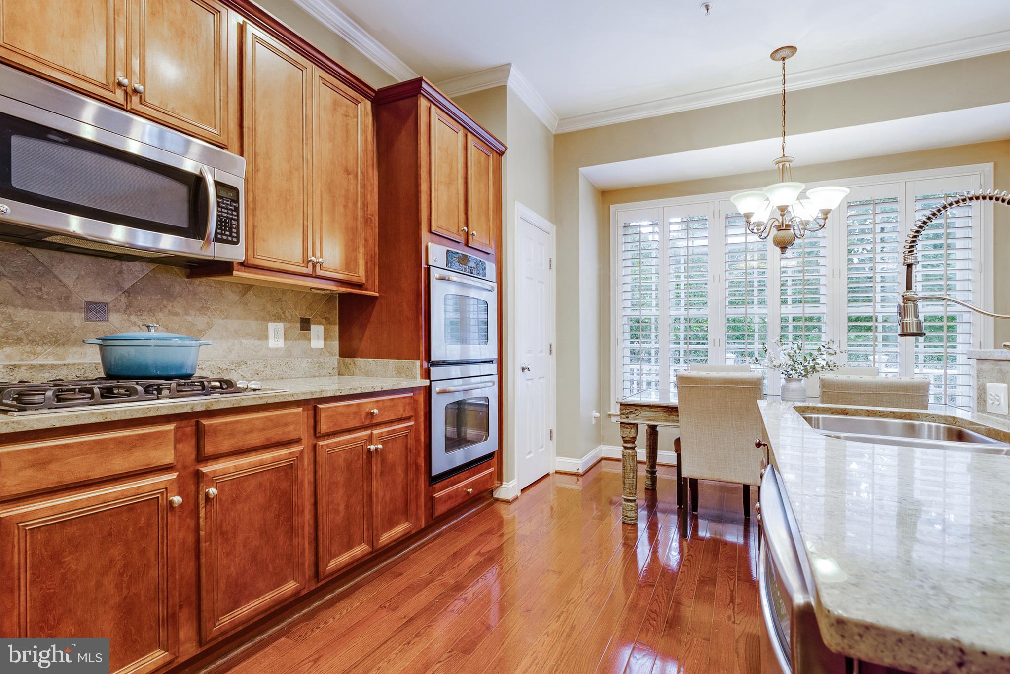 Real estate listing preview #11