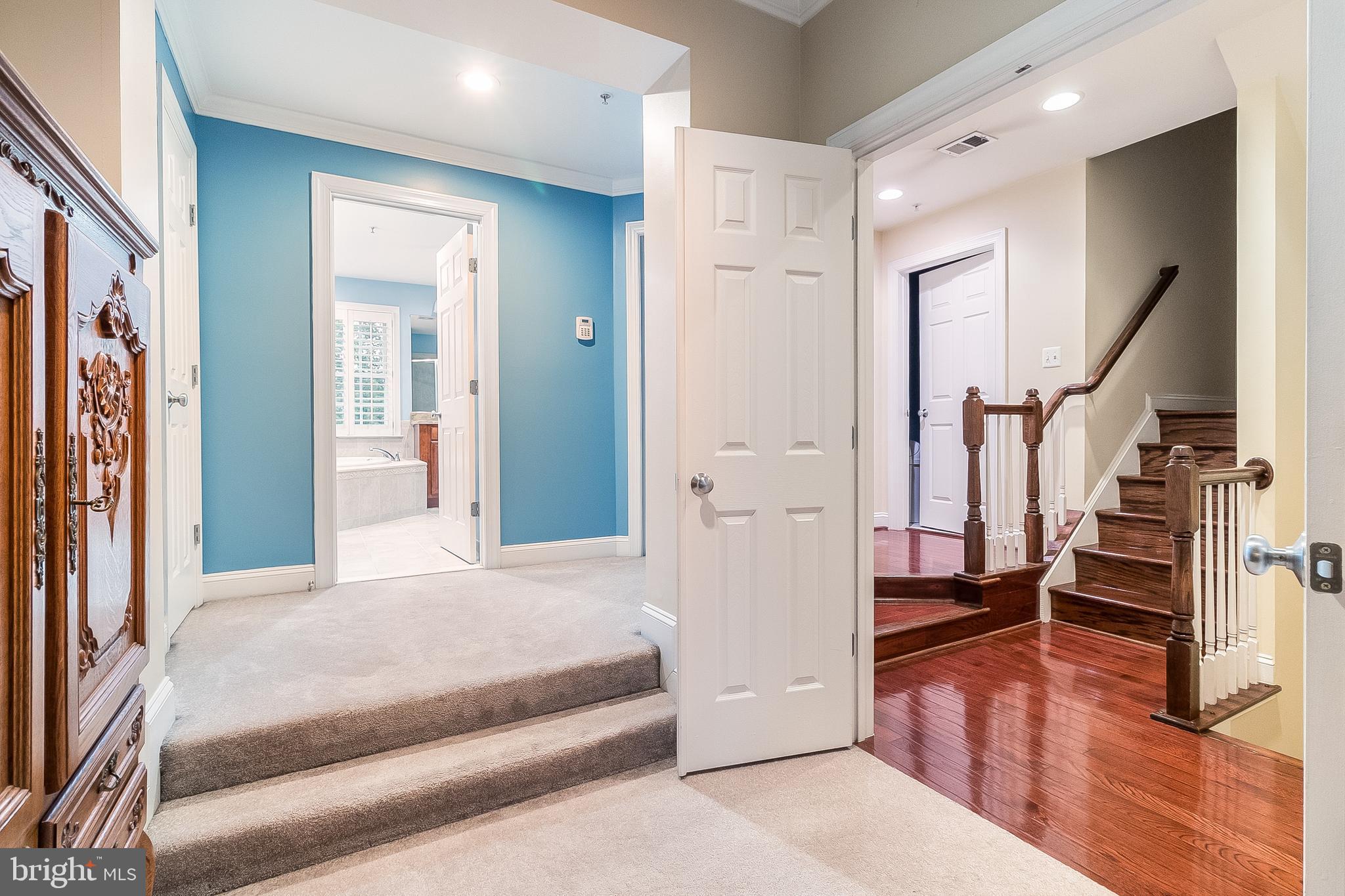 Real estate listing preview #18