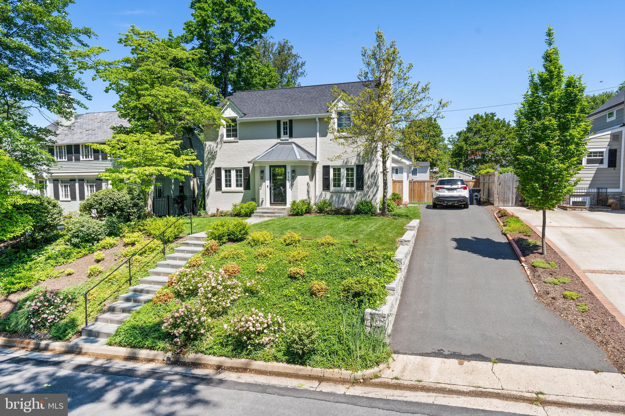 Real estate listing preview #3