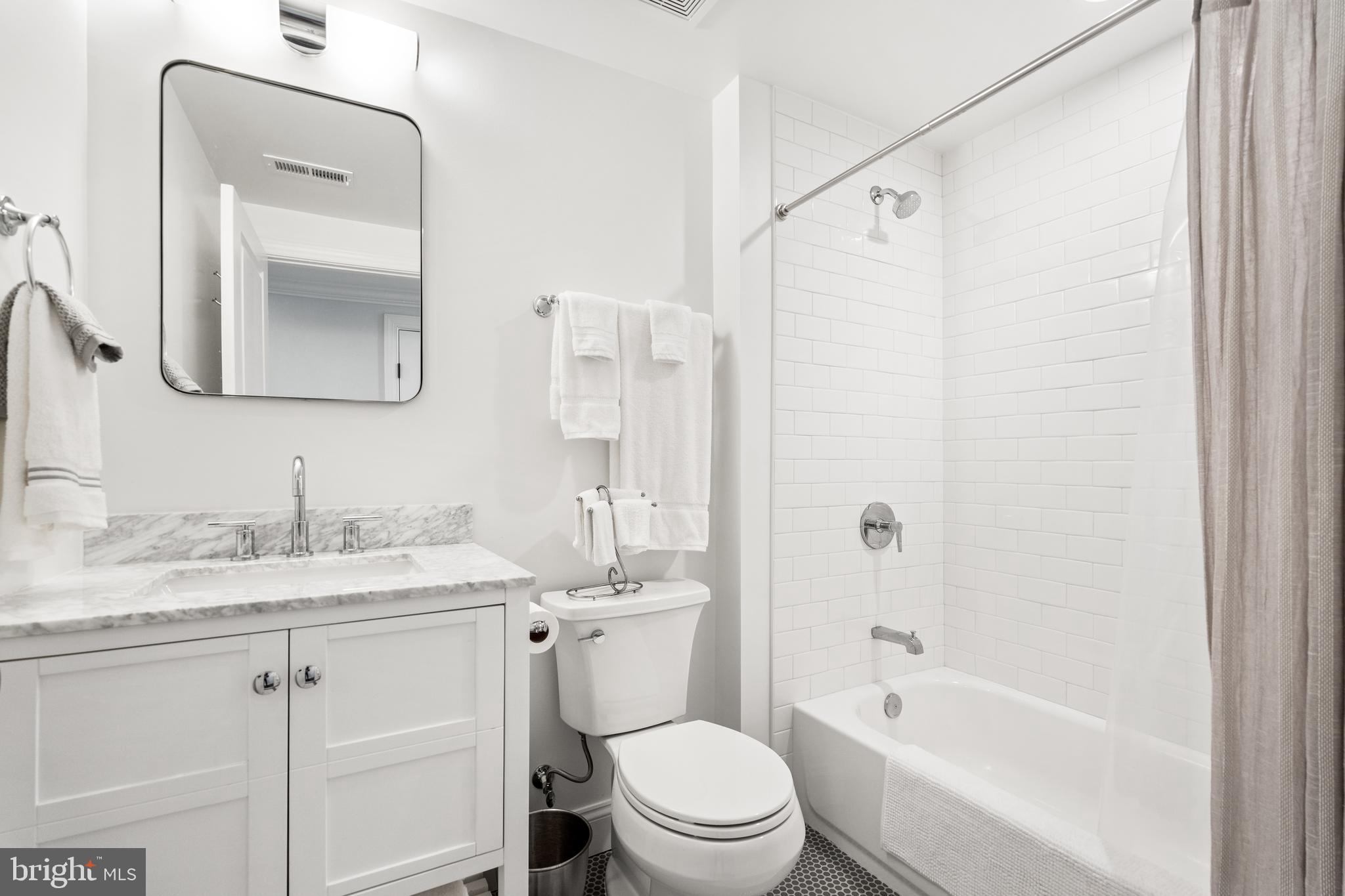 Real estate listing preview #25