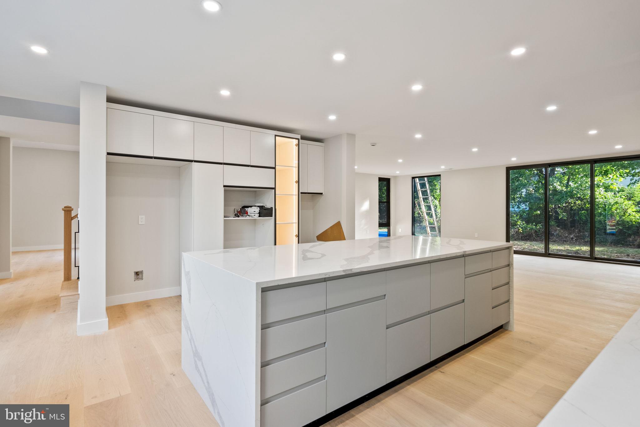 Real estate listing preview #5