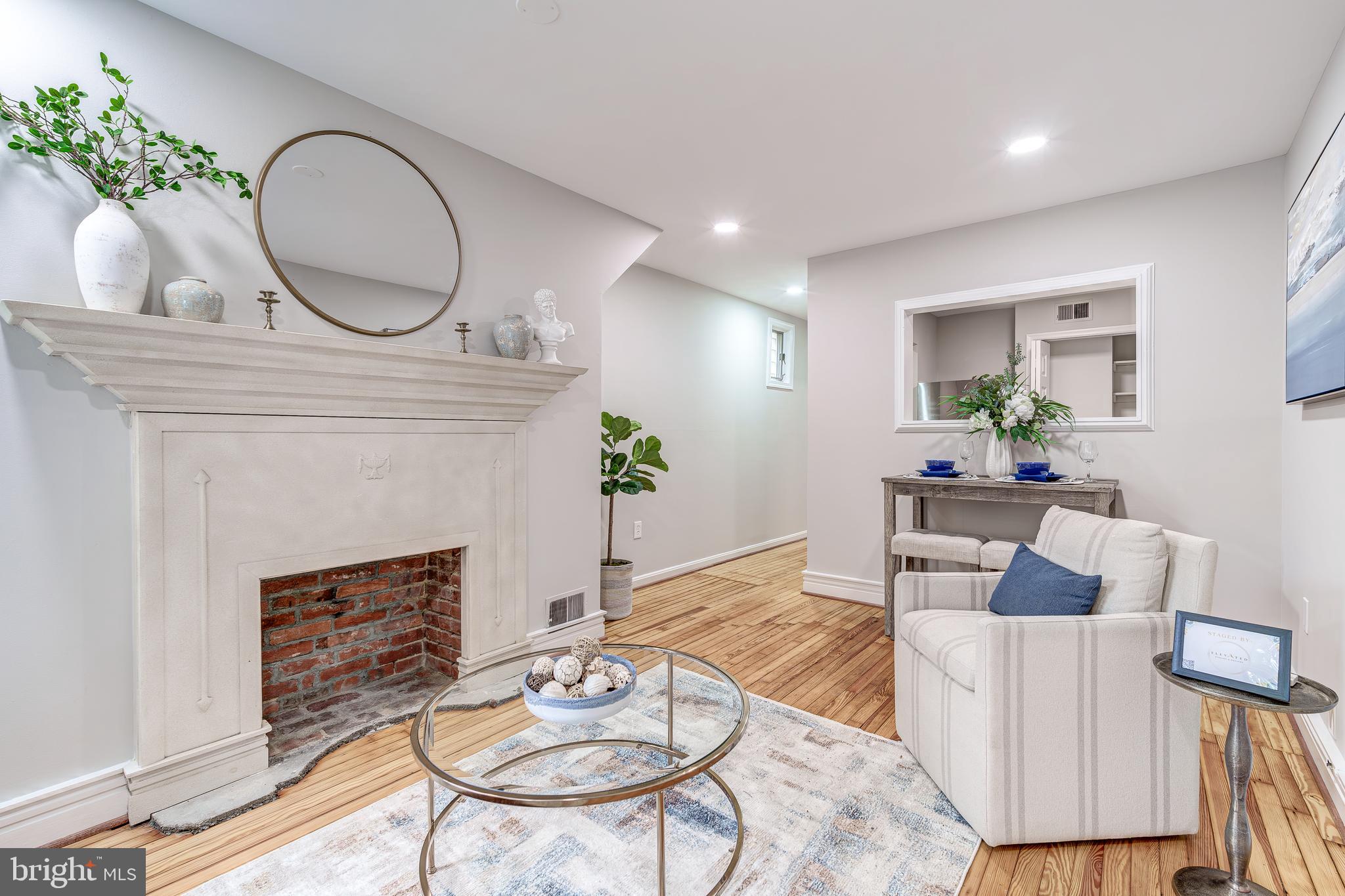 Real estate listing preview #3