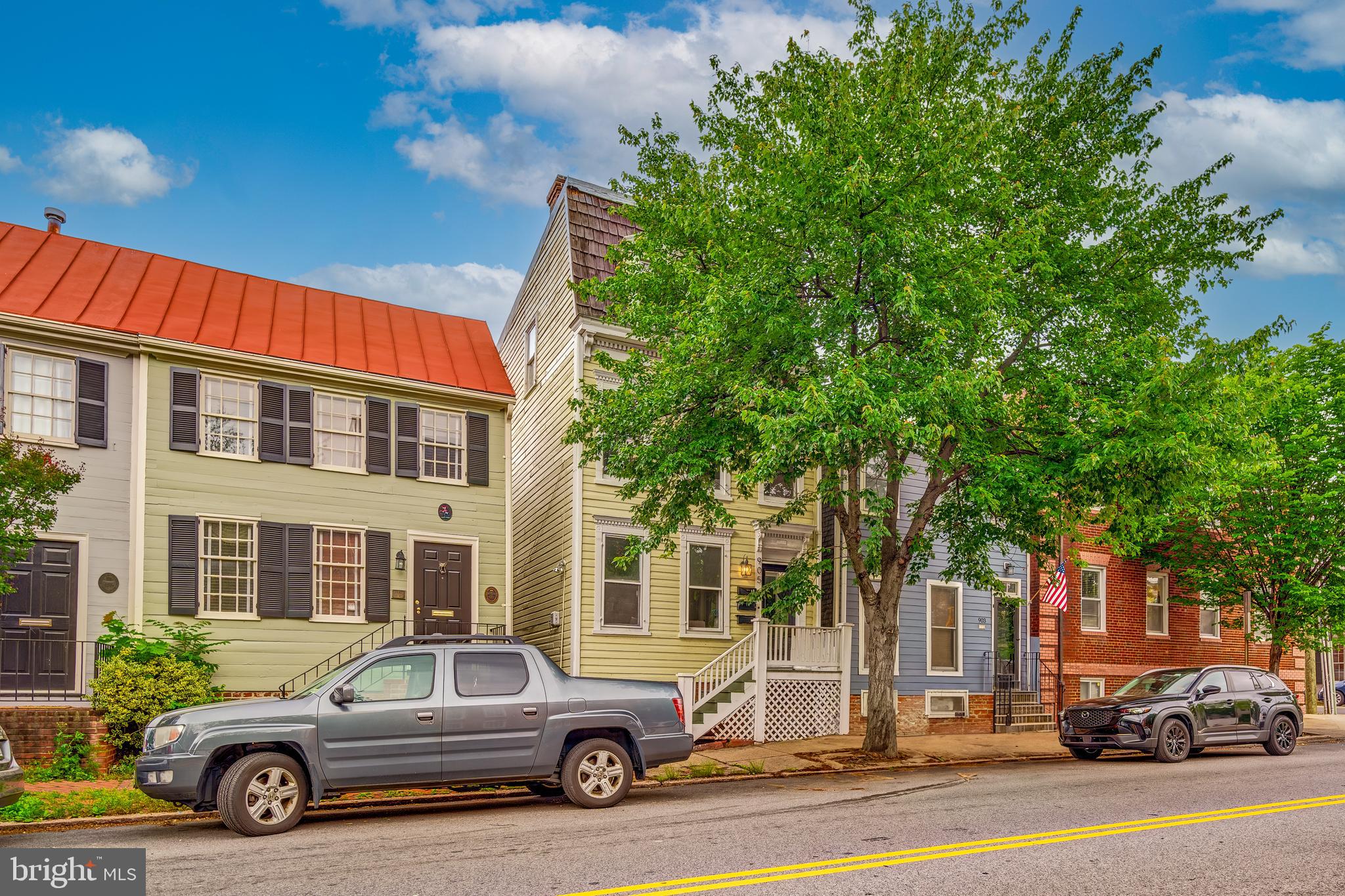 Real estate listing preview #1