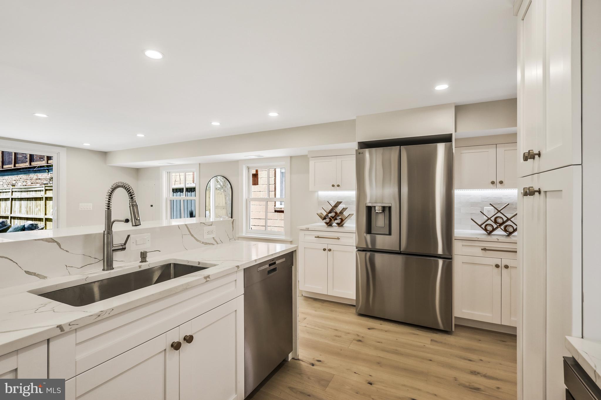 Real estate listing preview #11