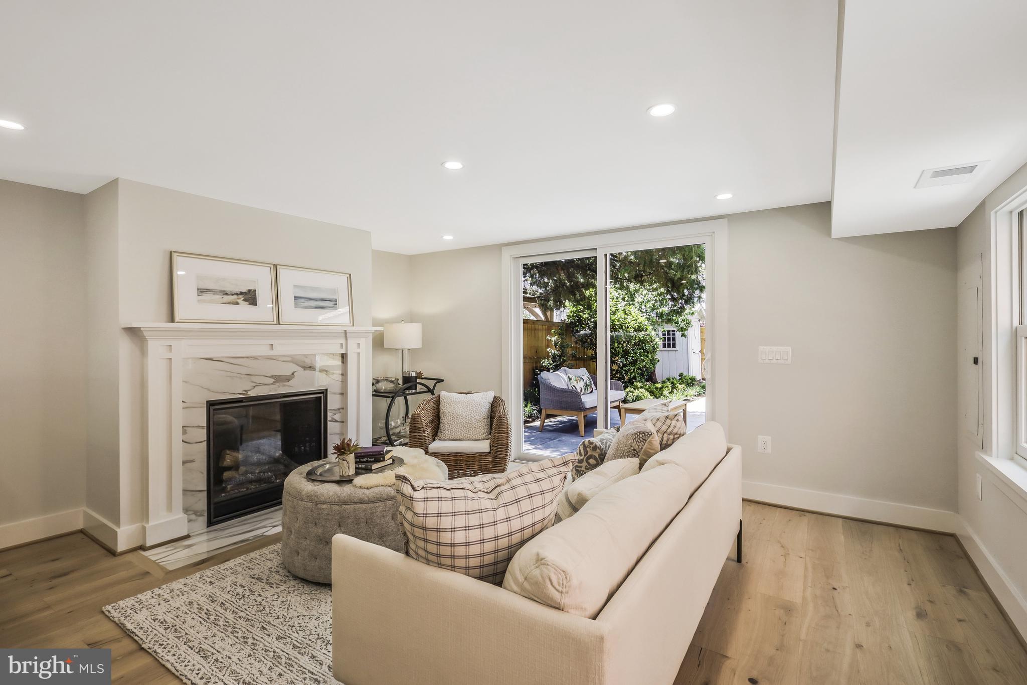 Real estate listing preview #13