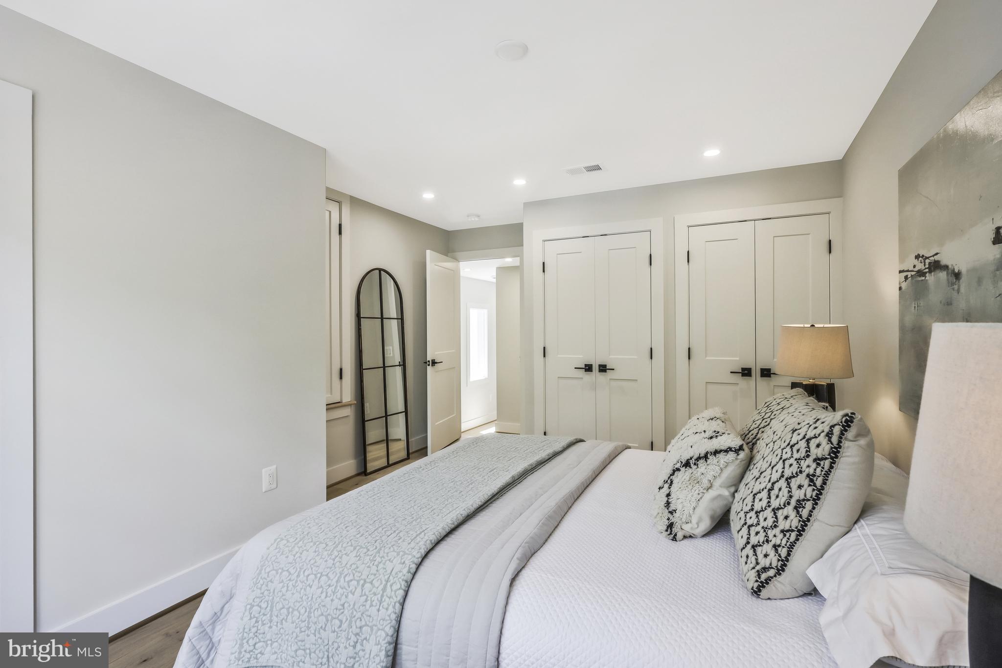 Real estate listing preview #20