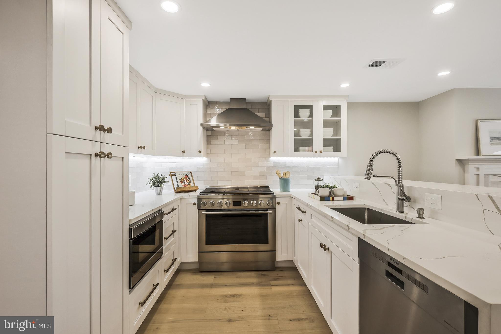 Real estate listing preview #10