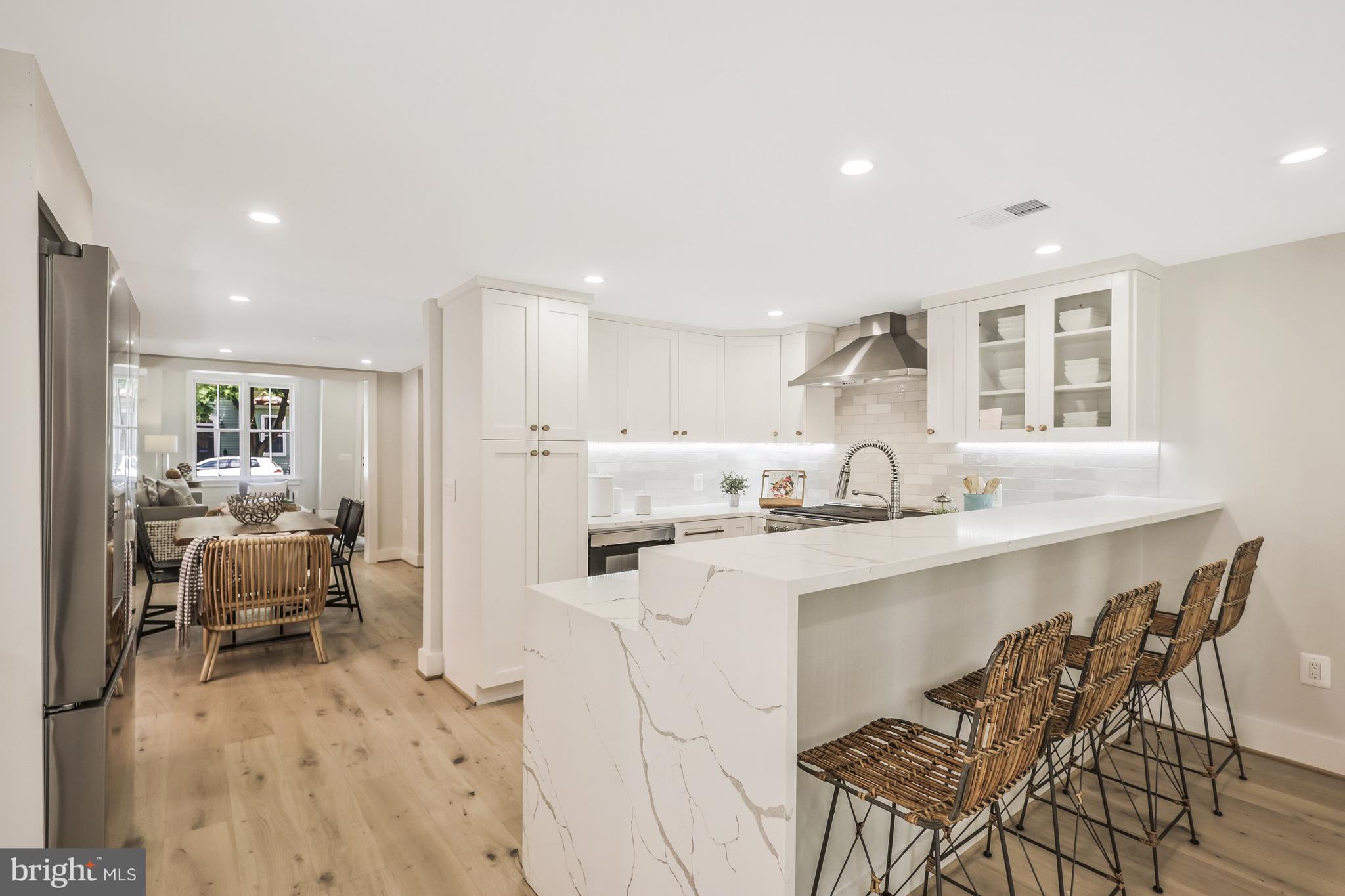 Real estate listing preview #9