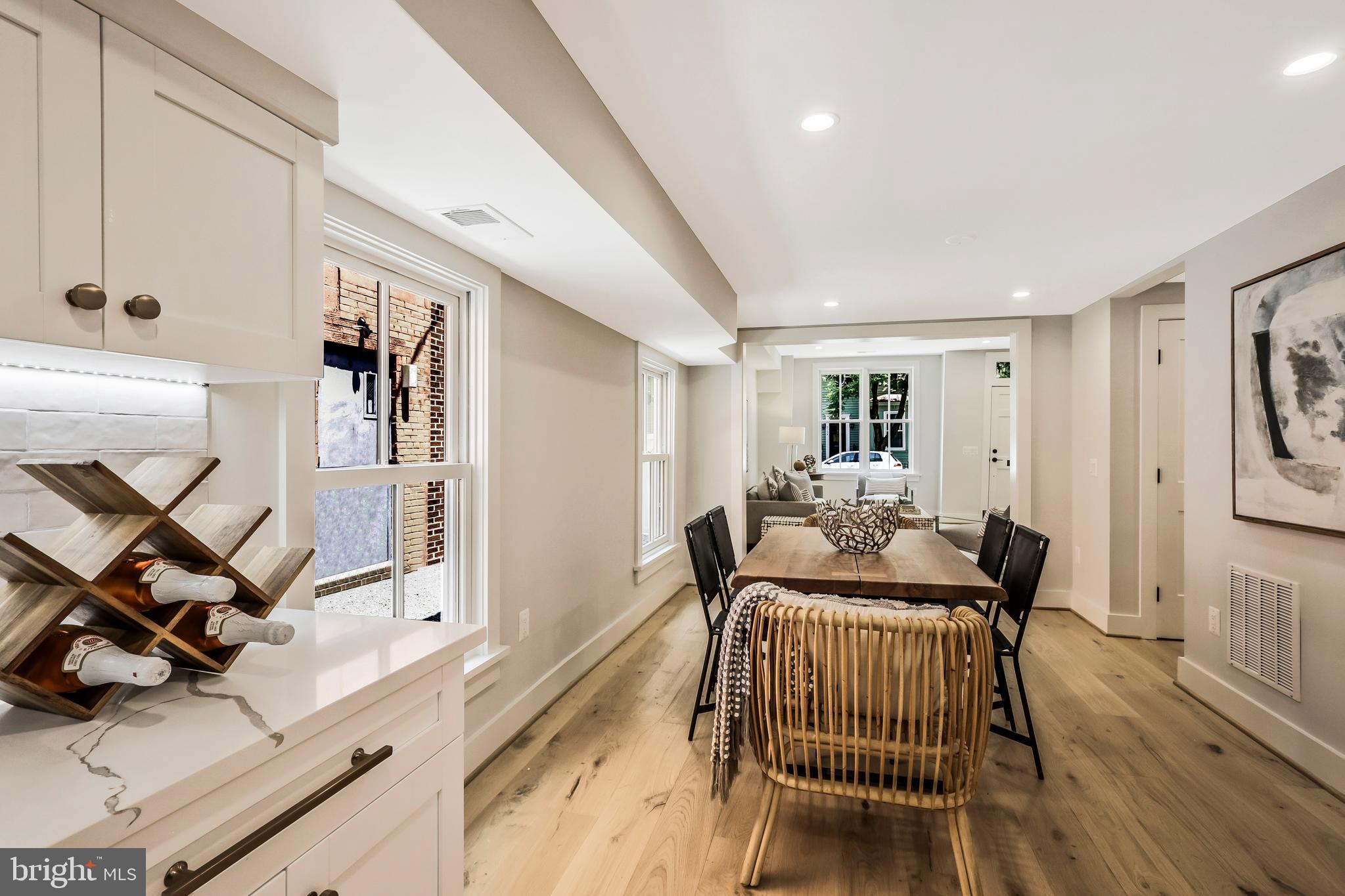 Real estate listing preview #8