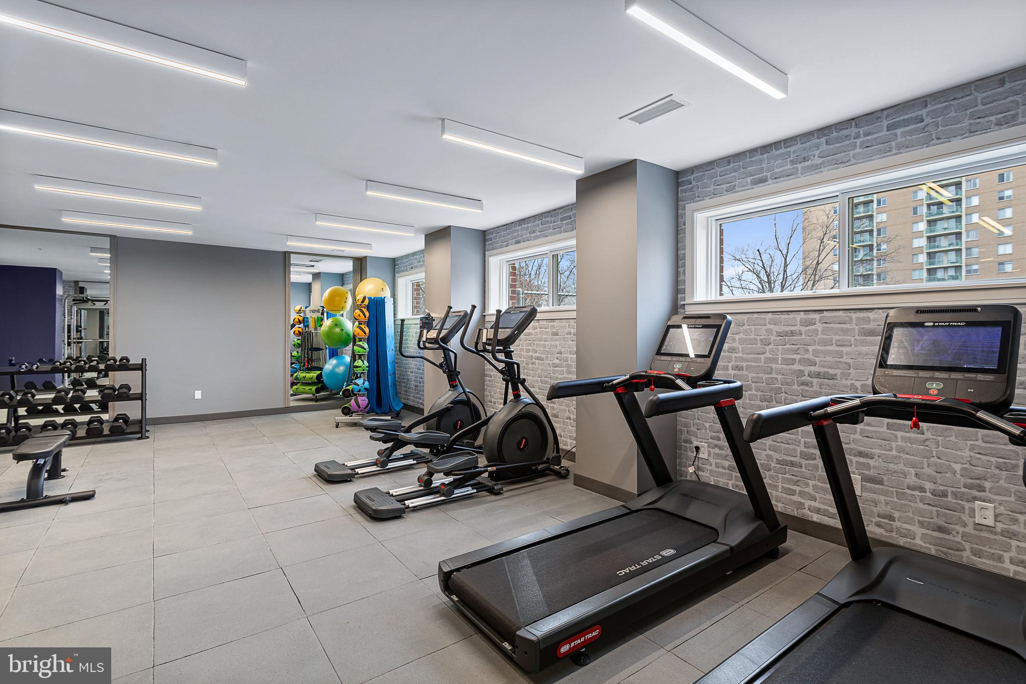 Real estate listing preview #42