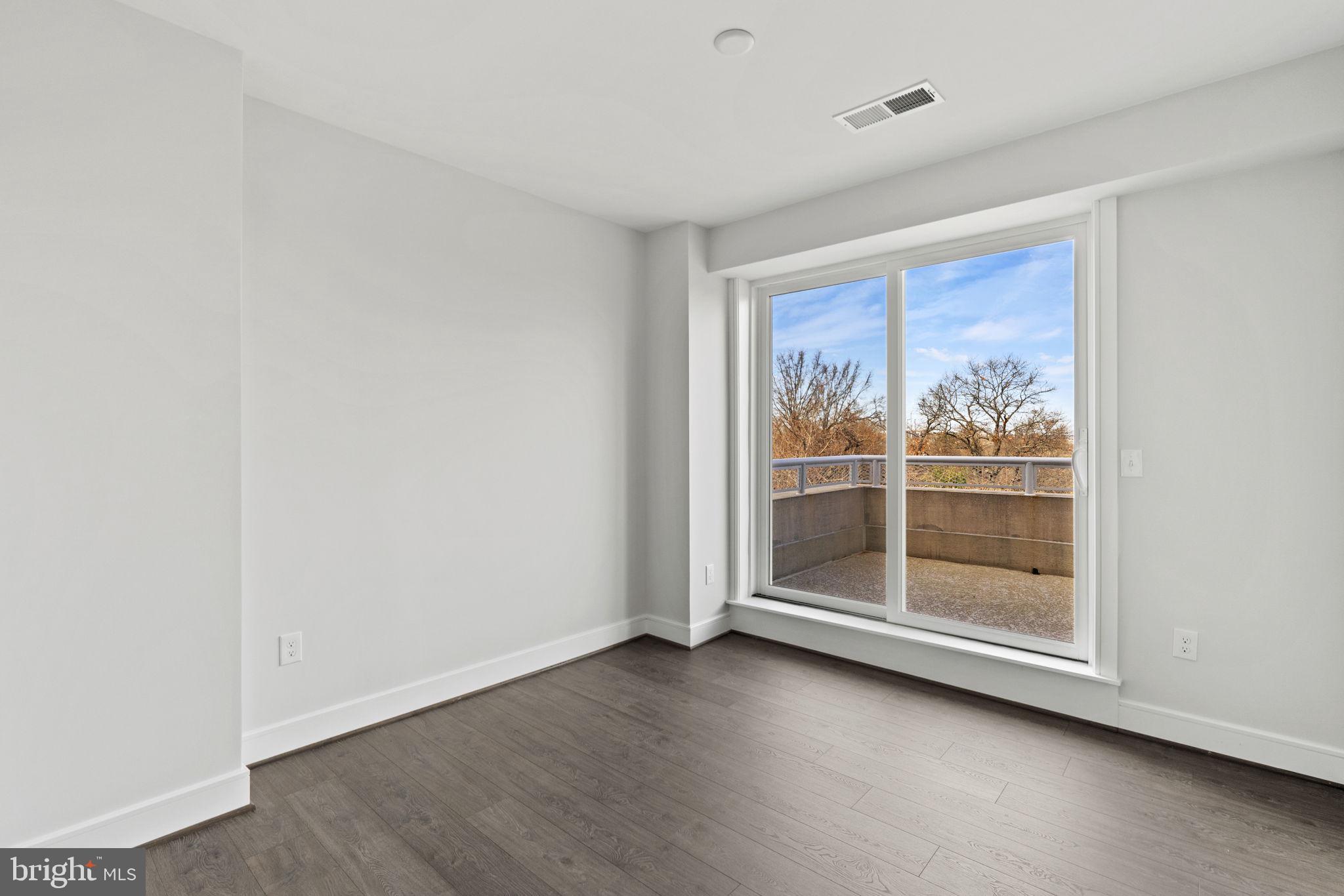 Real estate listing preview #23