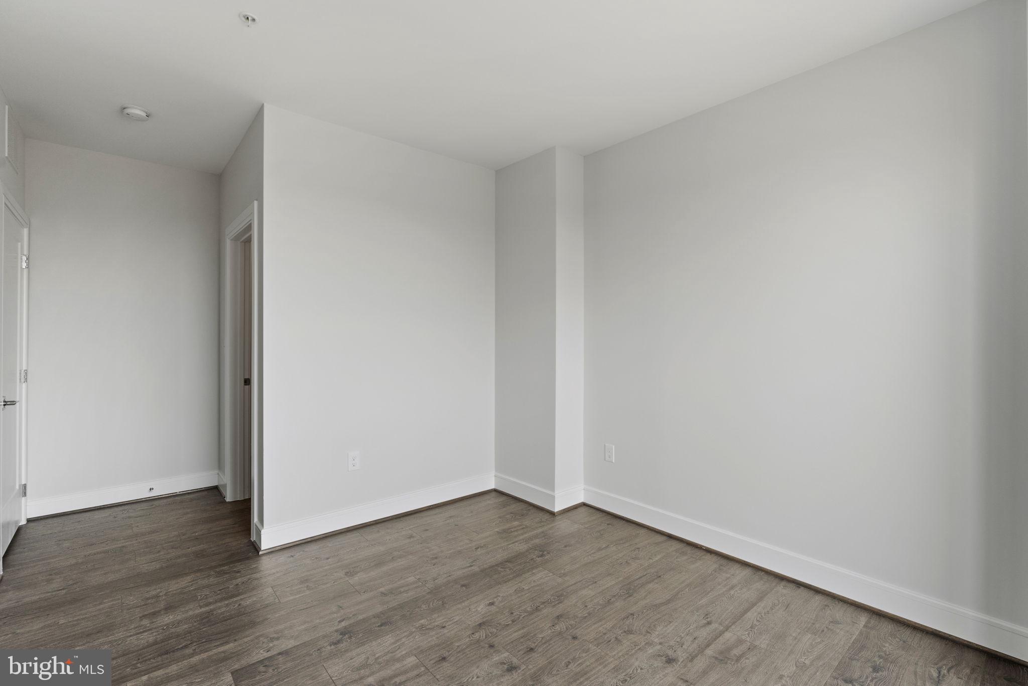 Real estate listing preview #25