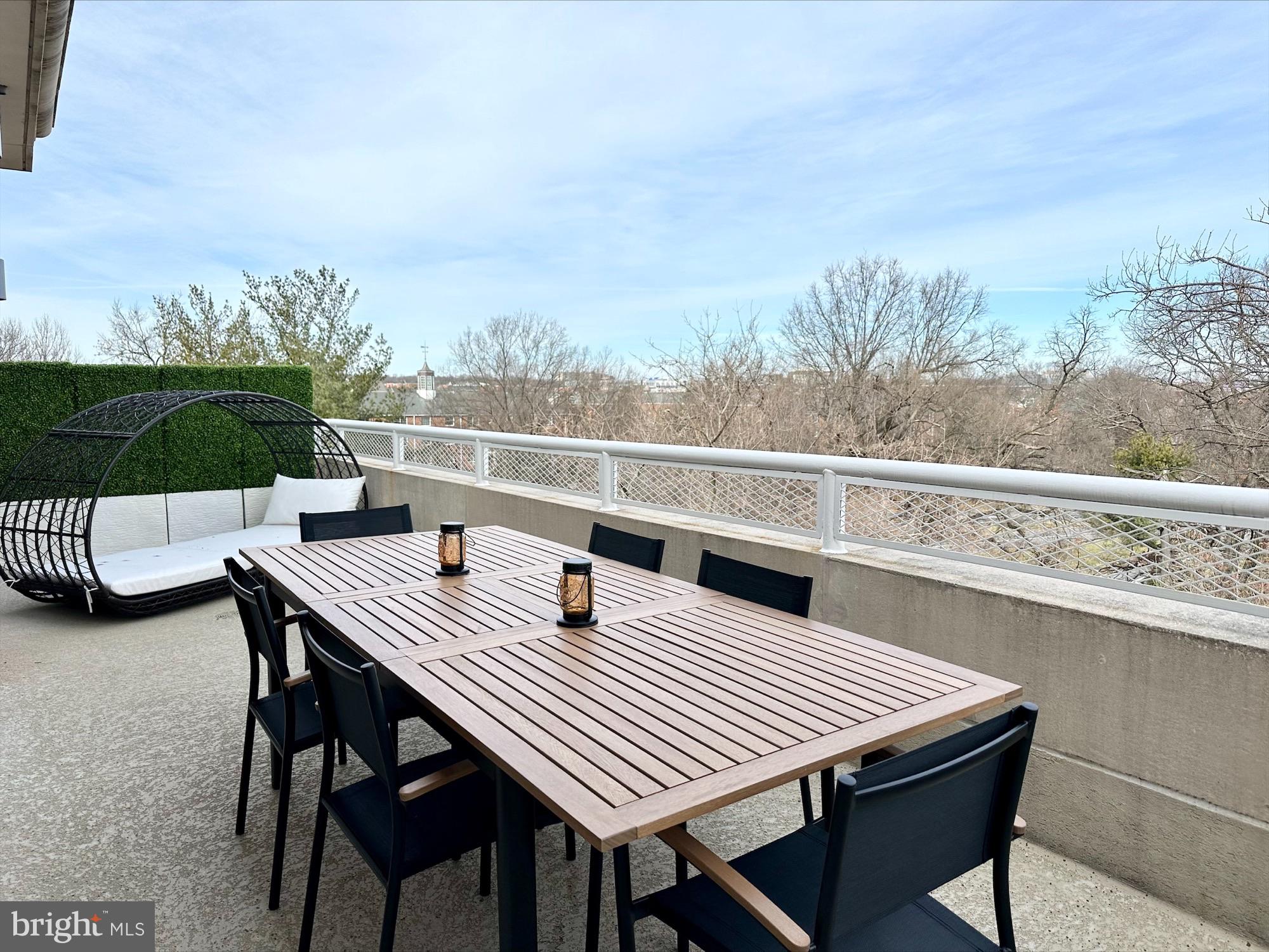 Real estate listing preview #3