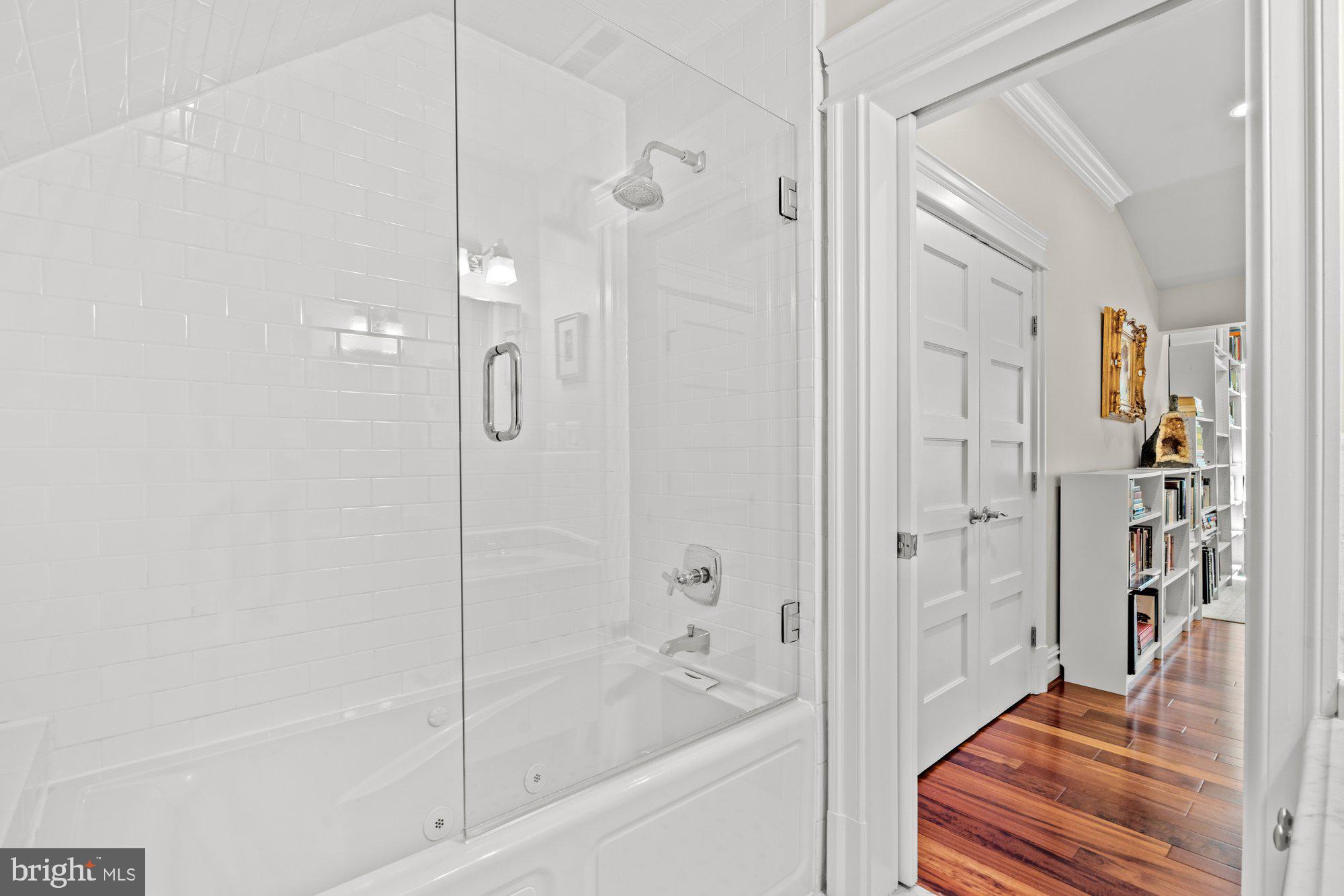 Real estate listing preview #58