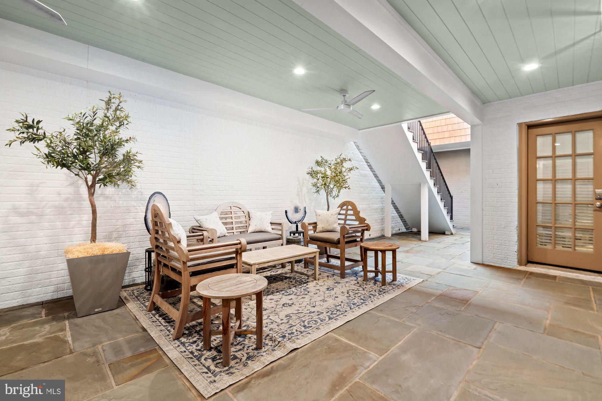 Real estate listing preview #76