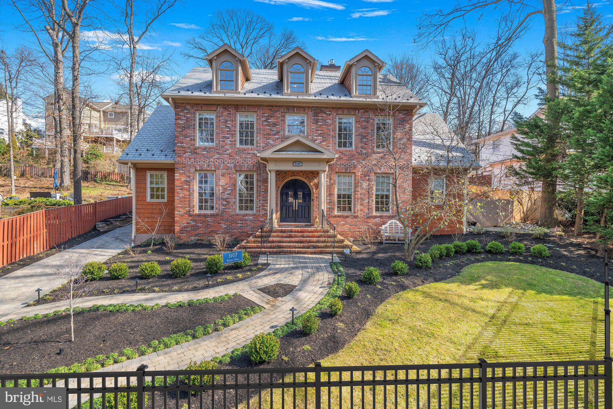 Real estate listing preview #2