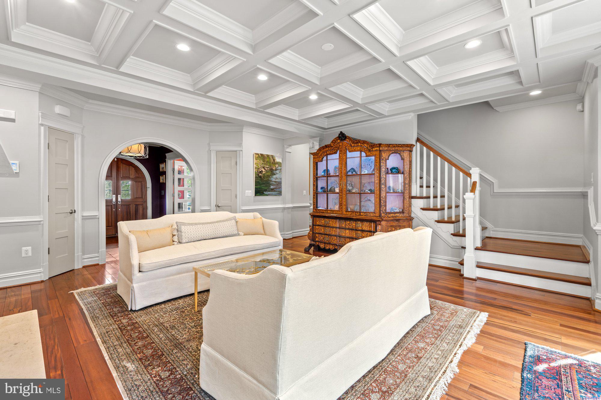 Real estate listing preview #11