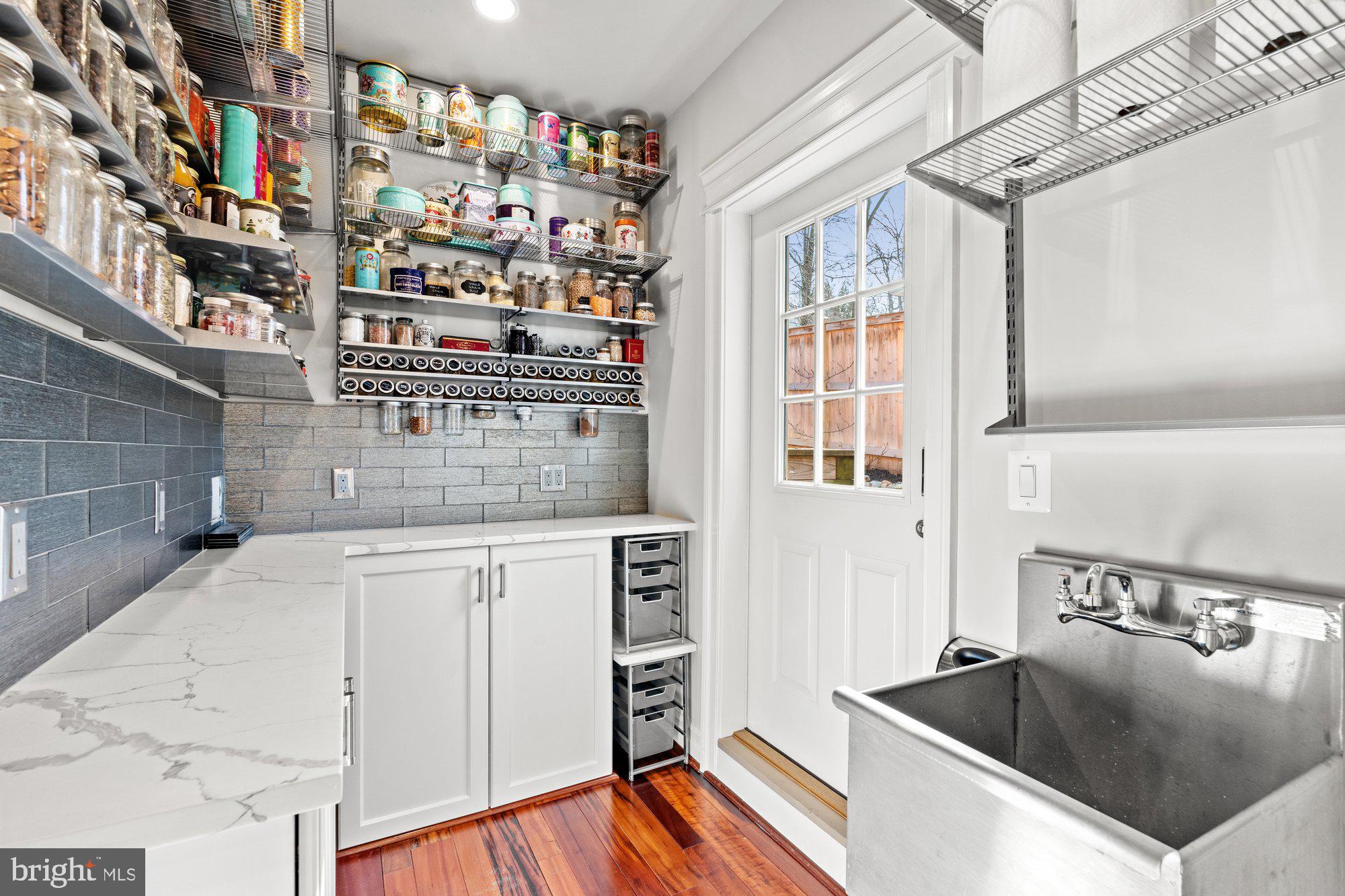 Real estate listing preview #28