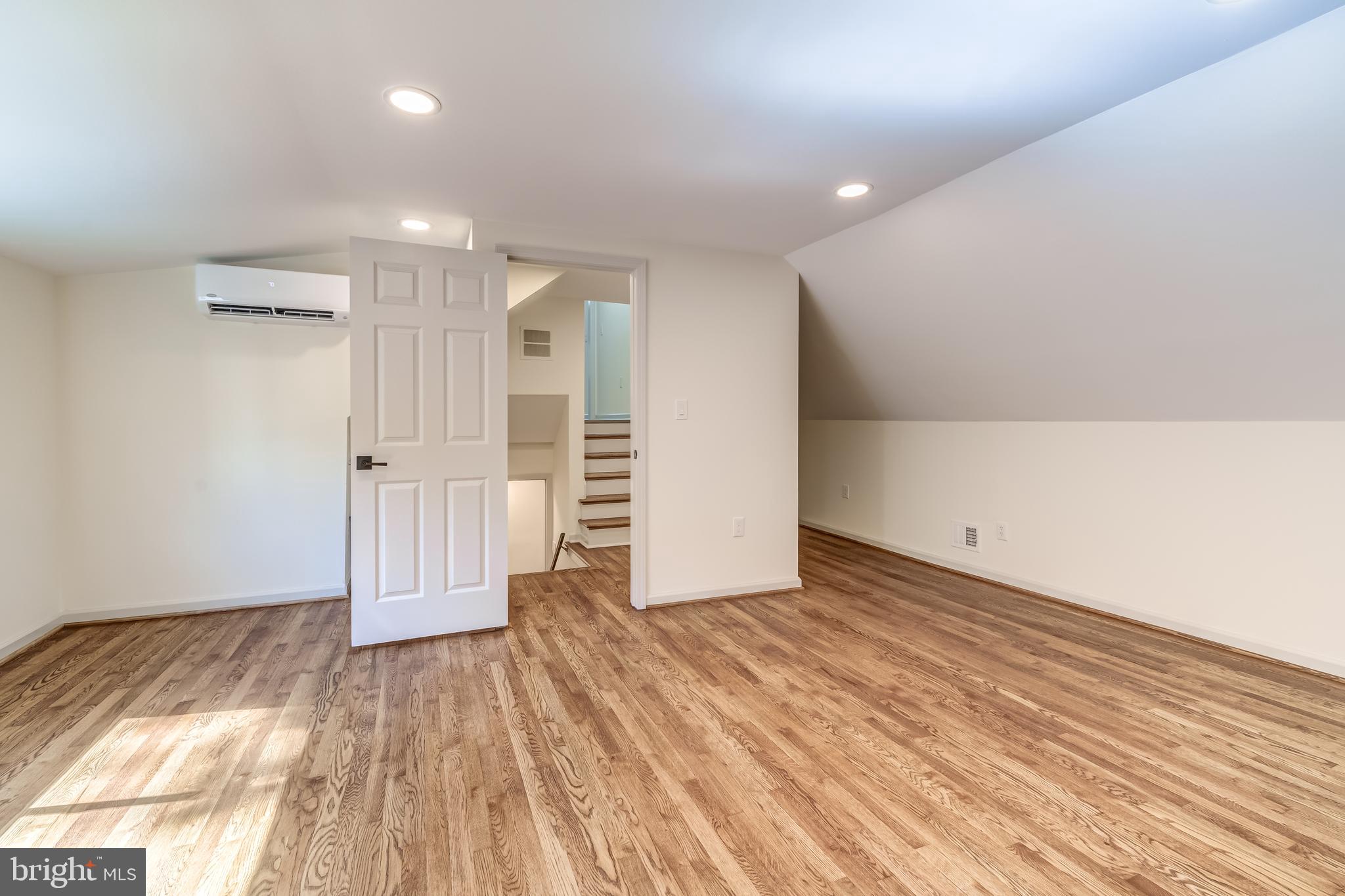 Real estate listing preview #51