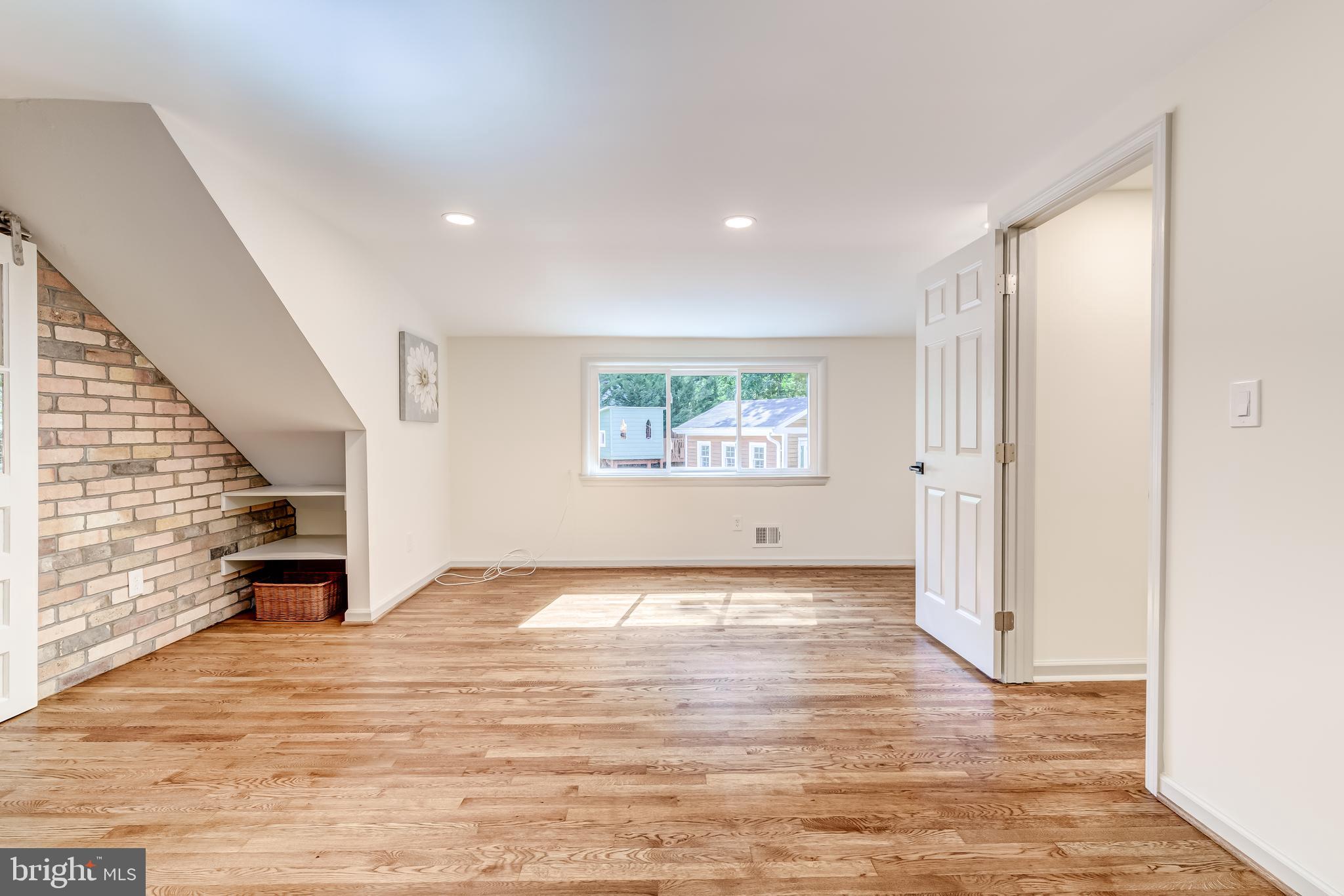 Real estate listing preview #55