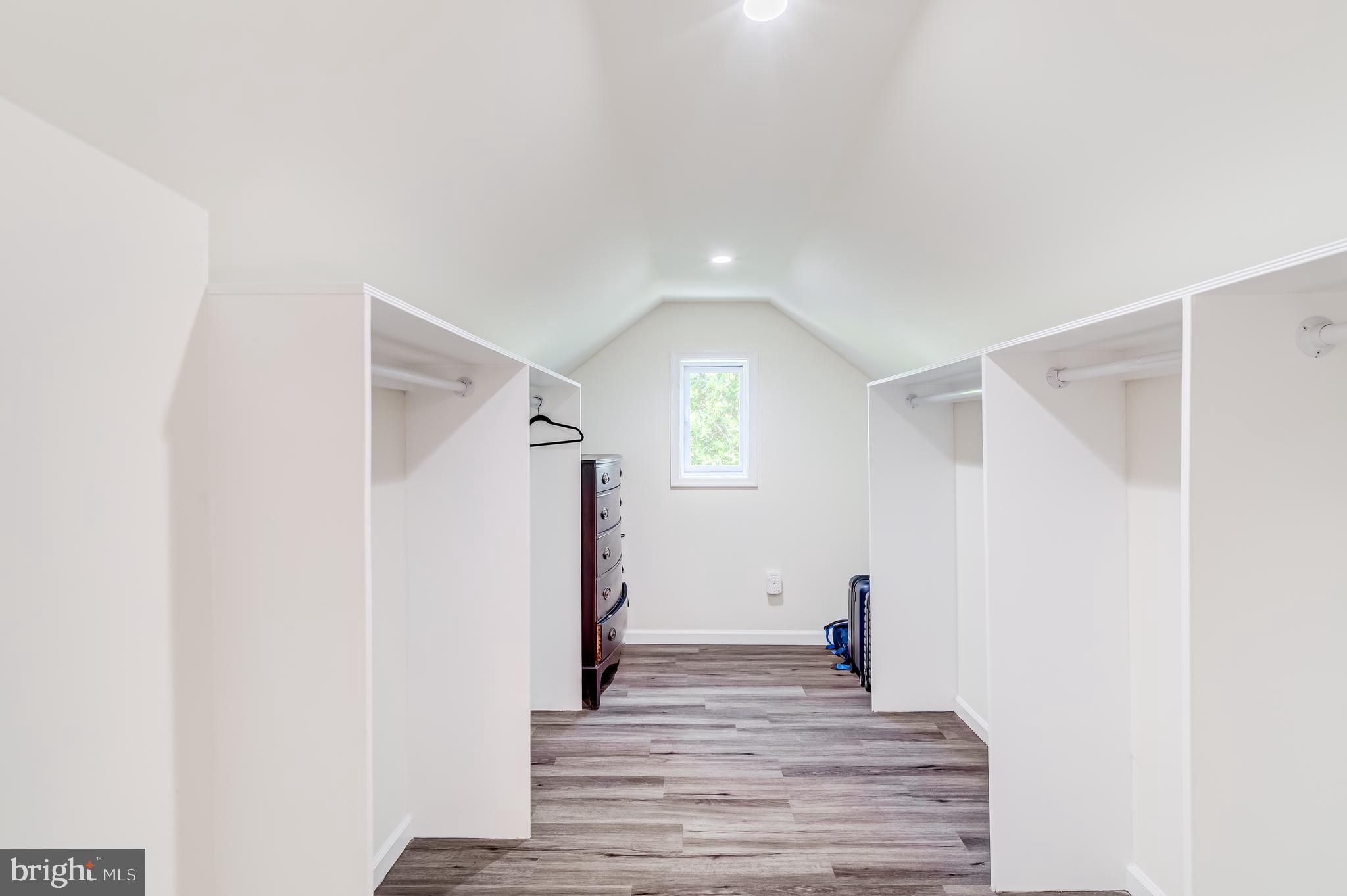 Real estate listing preview #54