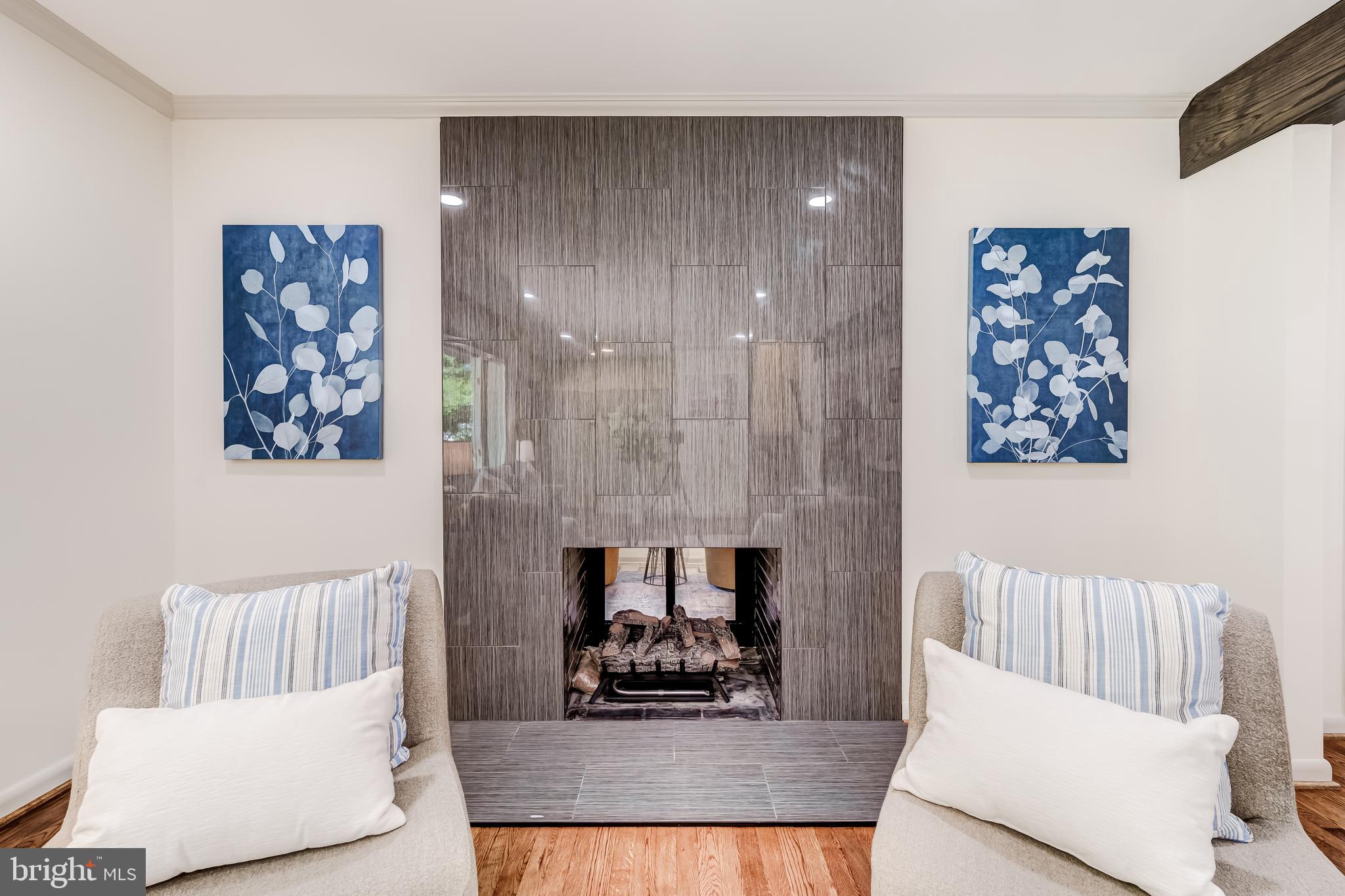 Real estate listing preview #16