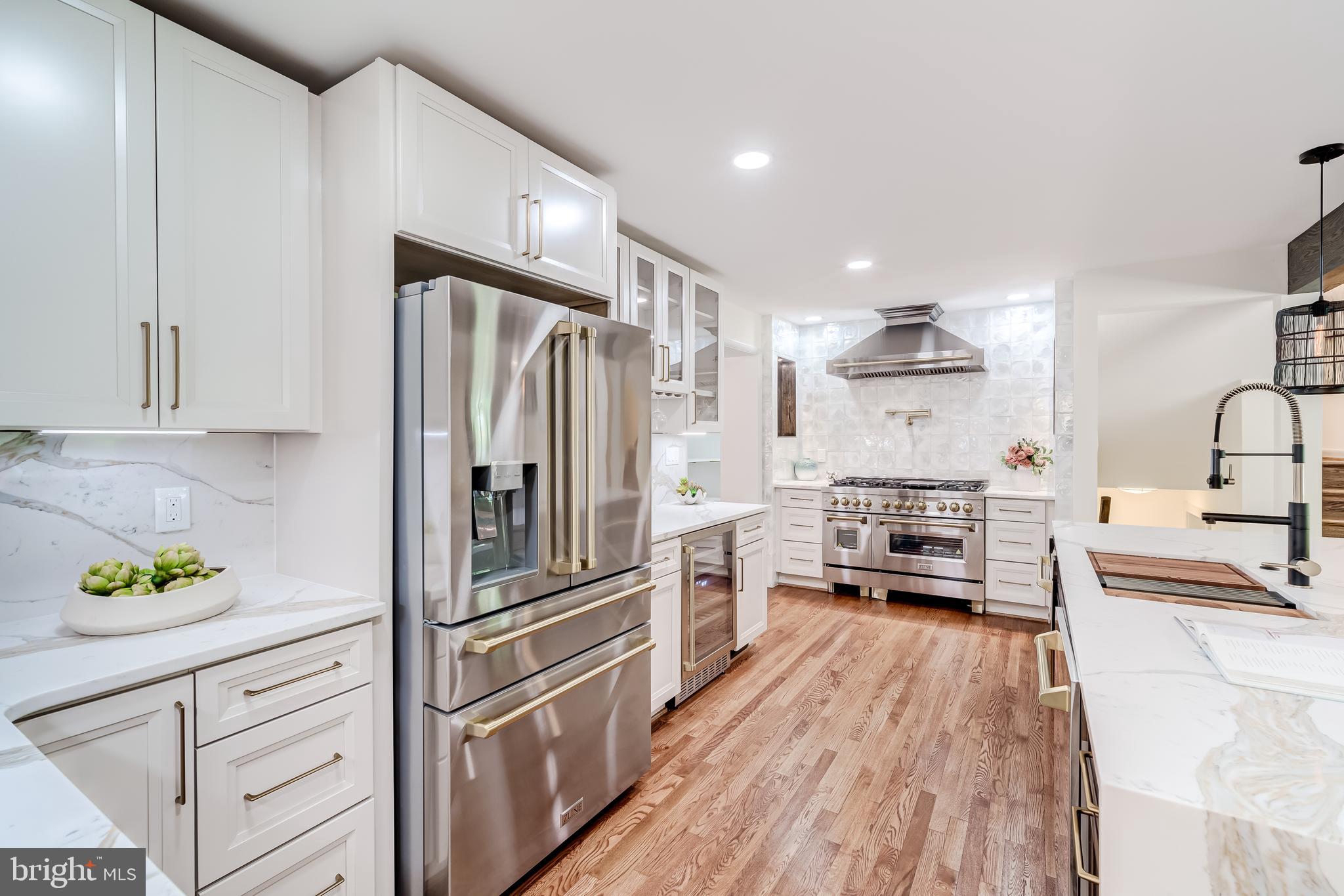 Real estate listing preview #18