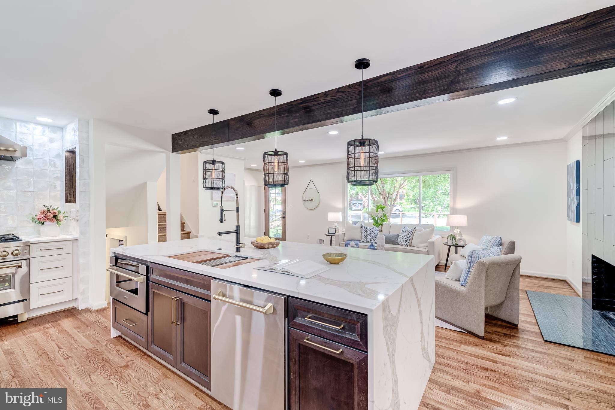 Real estate listing preview #17