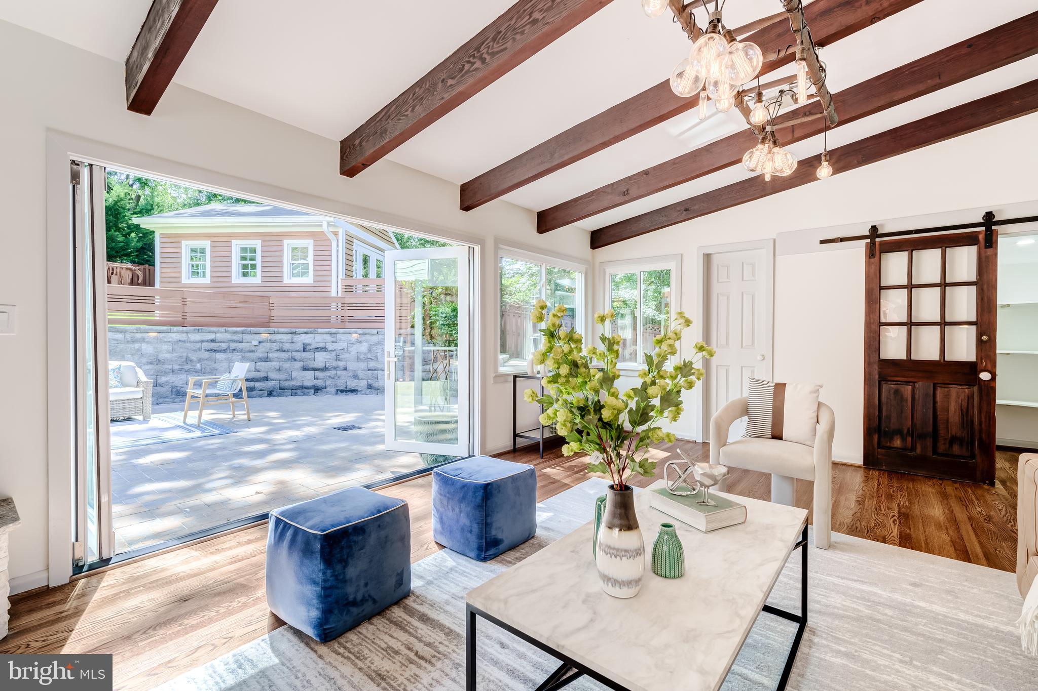 Real estate listing preview #32