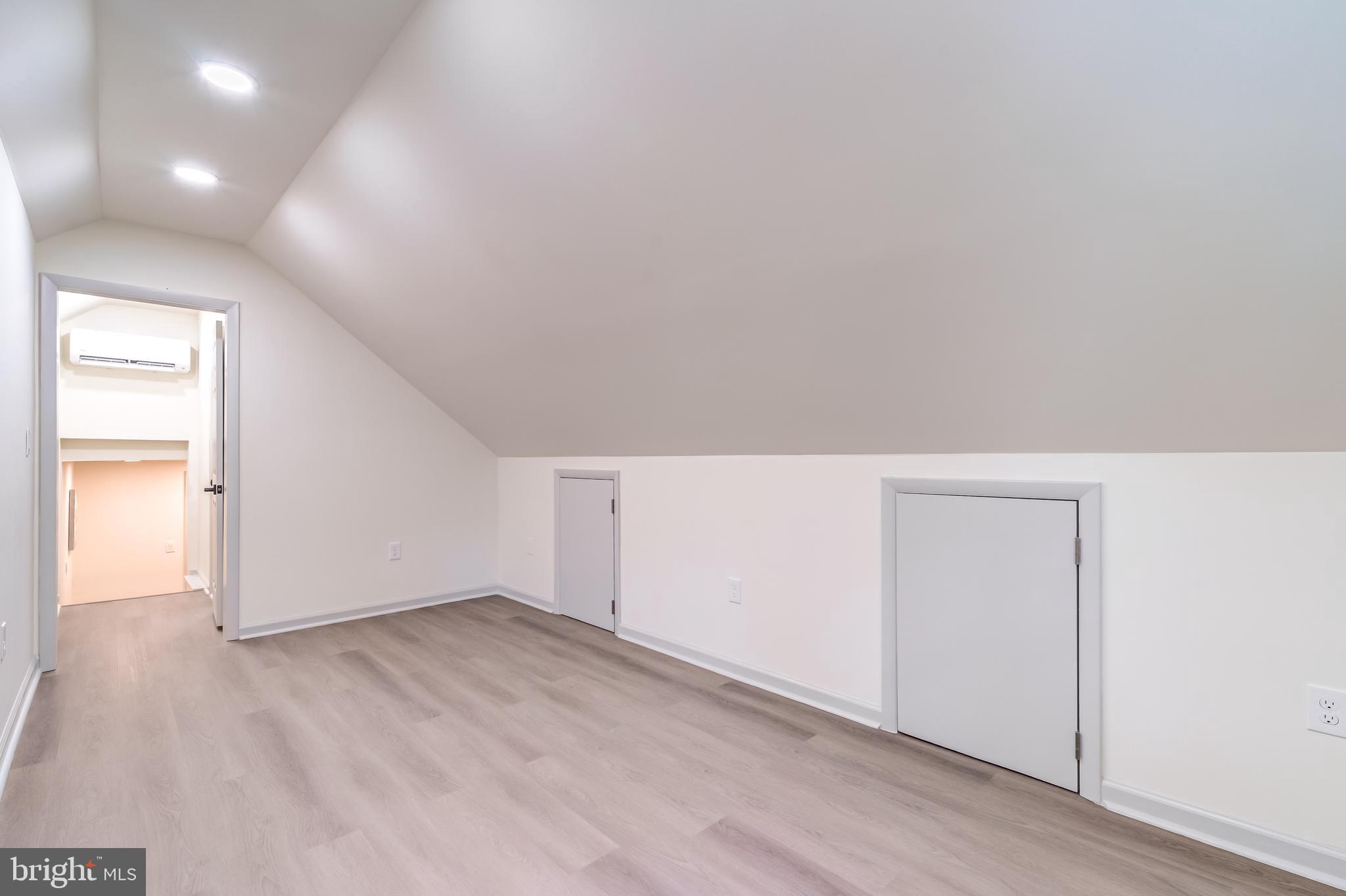 Real estate listing preview #58