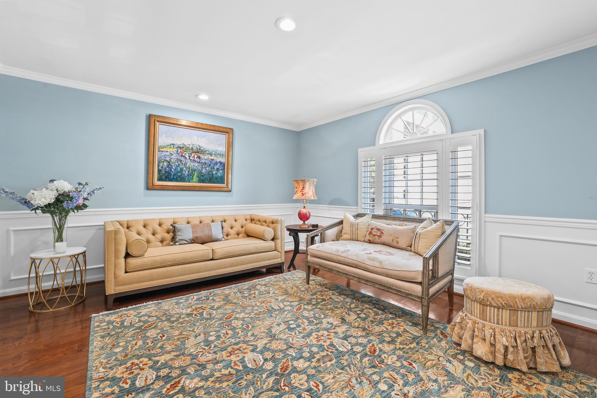 Real estate listing preview #14