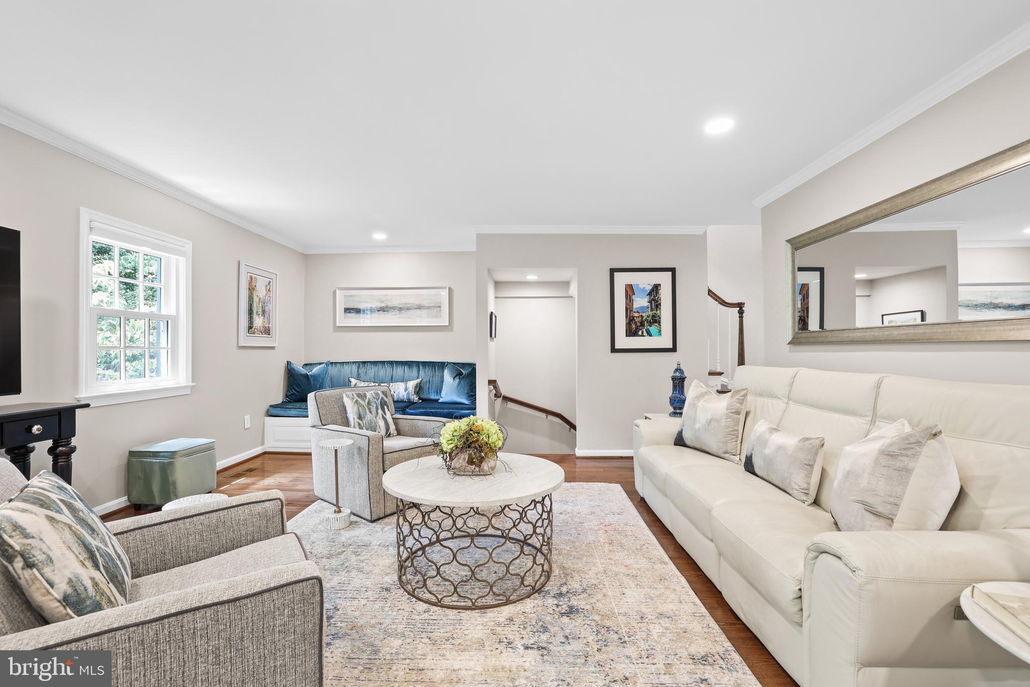 Real estate listing preview #8