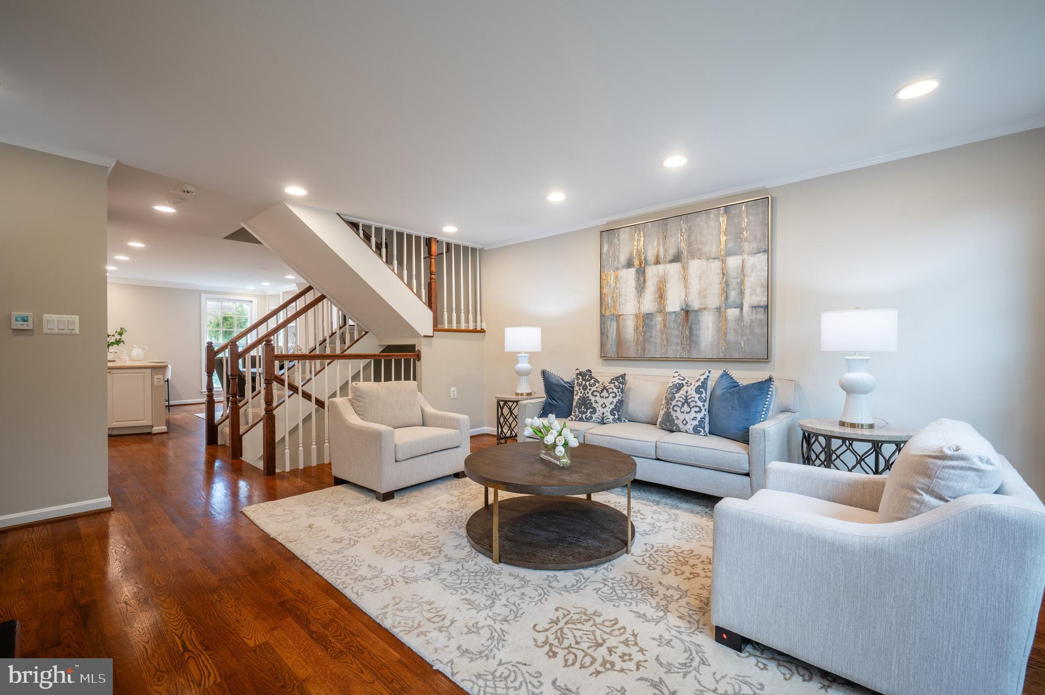 Real estate listing preview #16