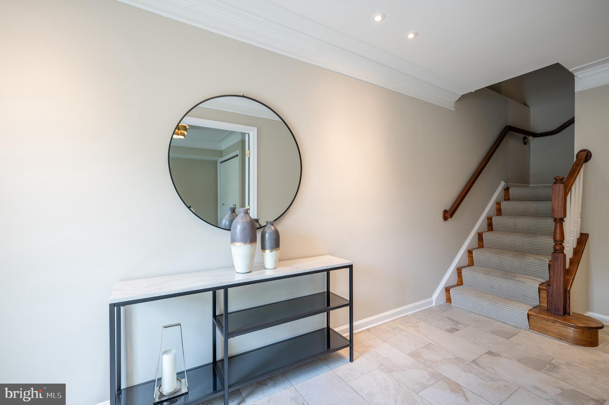 Real estate listing preview #8