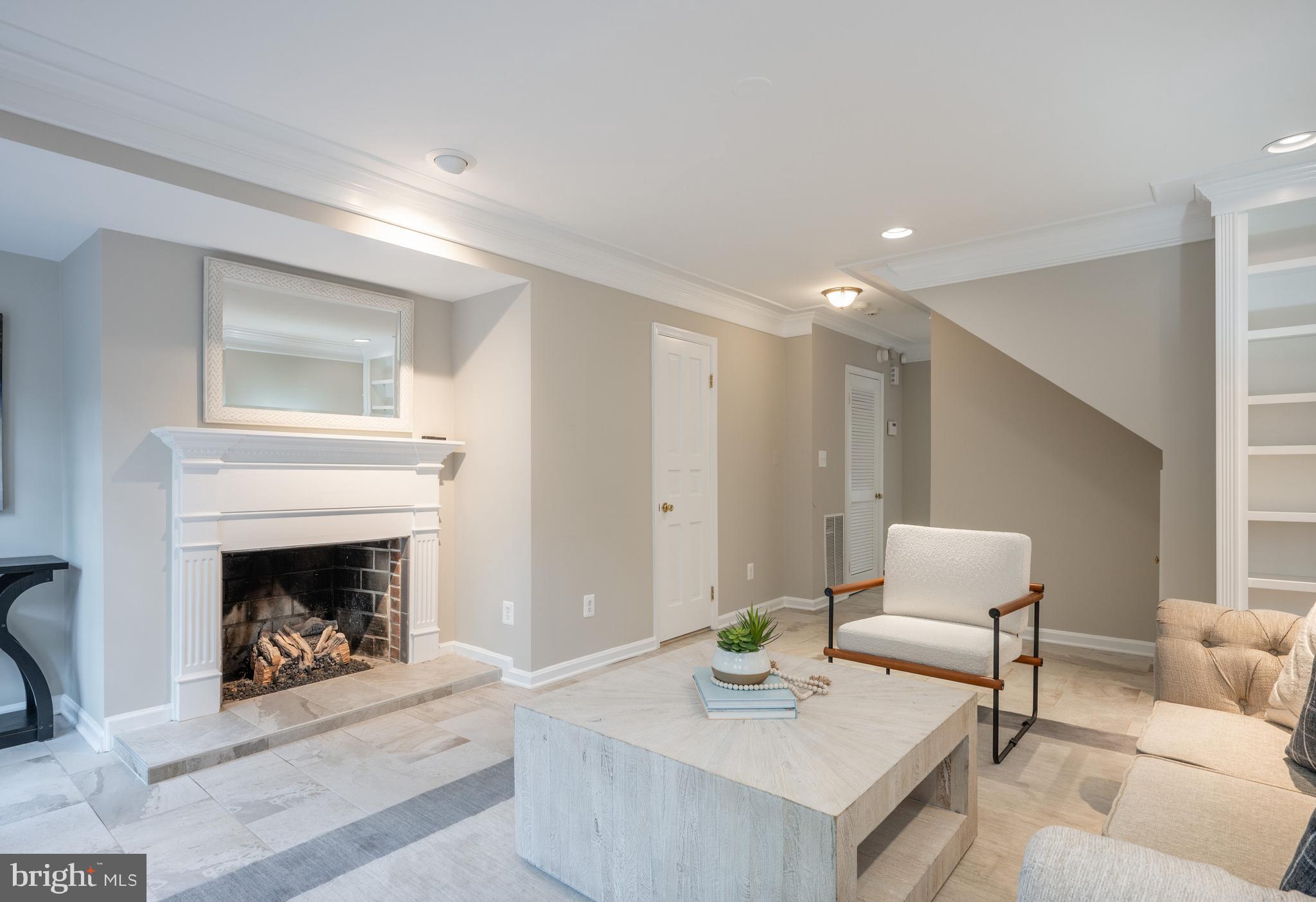 Real estate listing preview #10