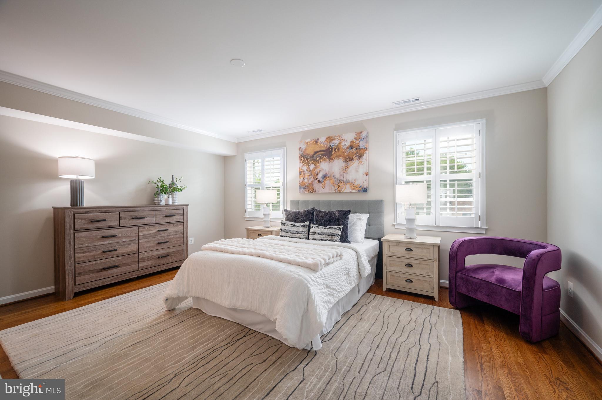 Real estate listing preview #24