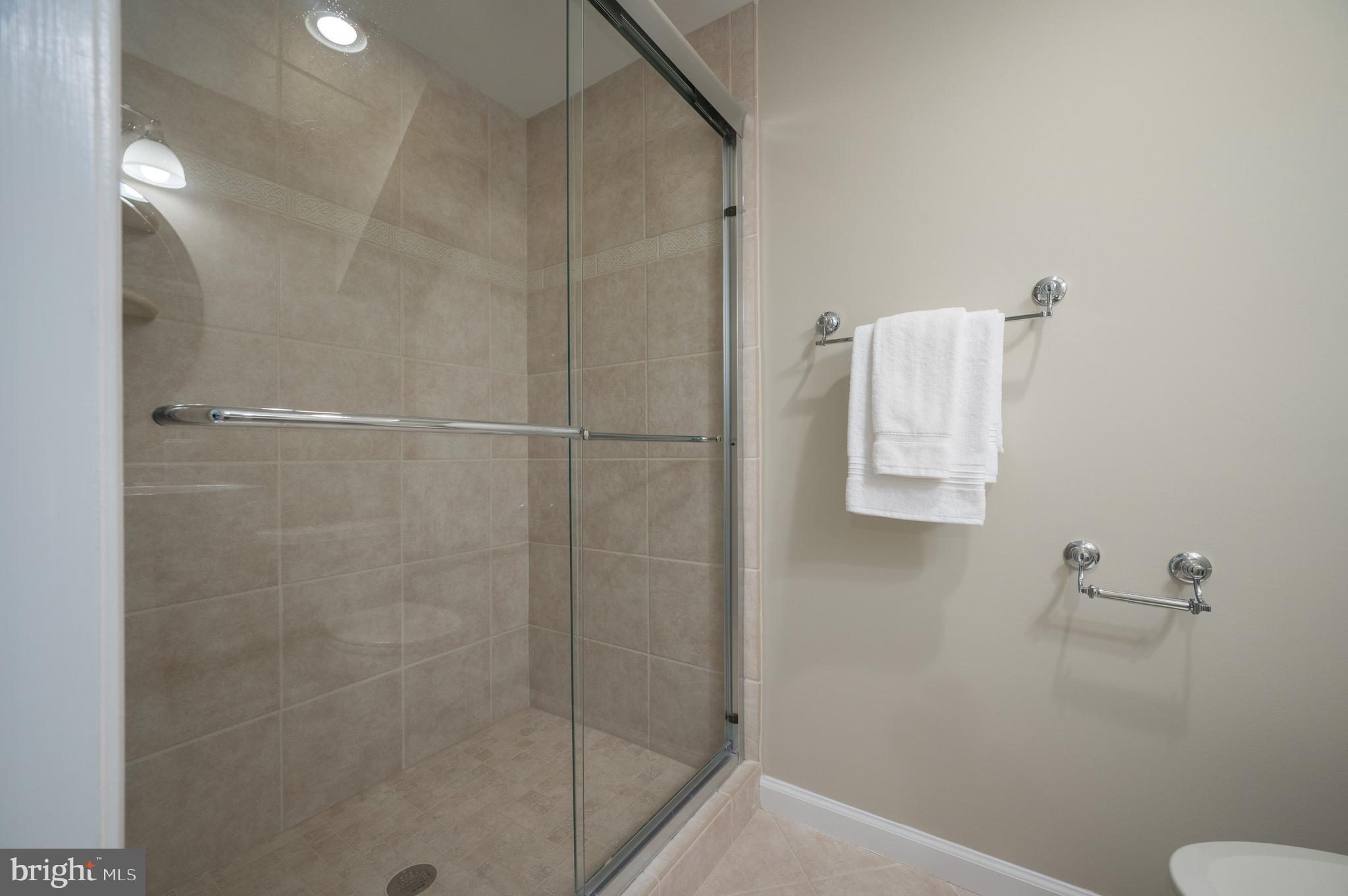 Real estate listing preview #34