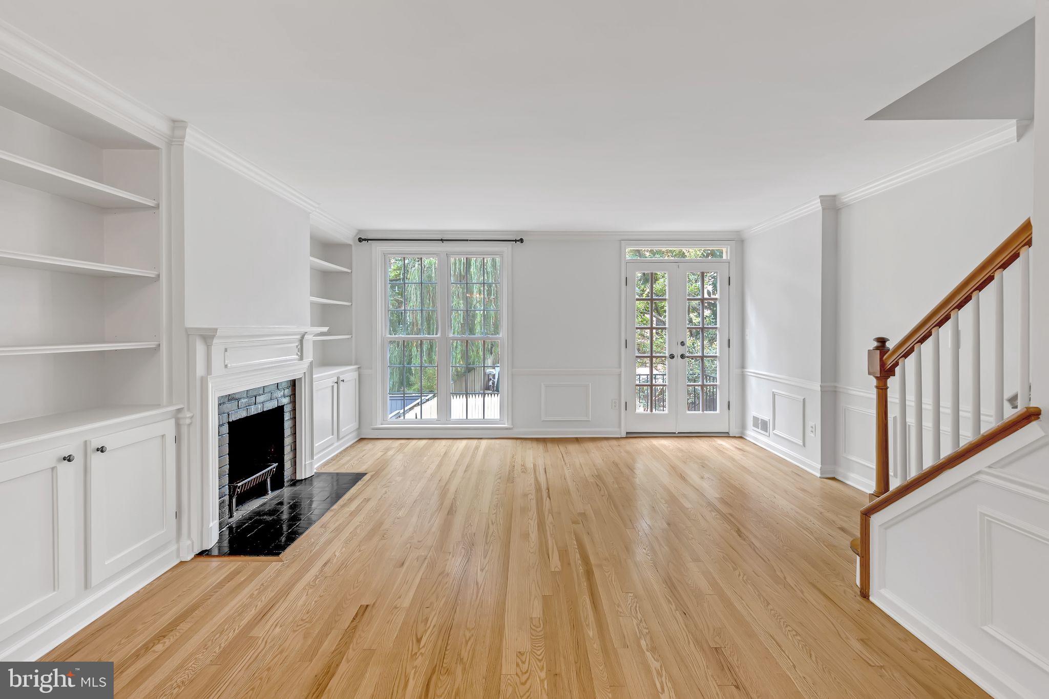 Real estate listing preview #2